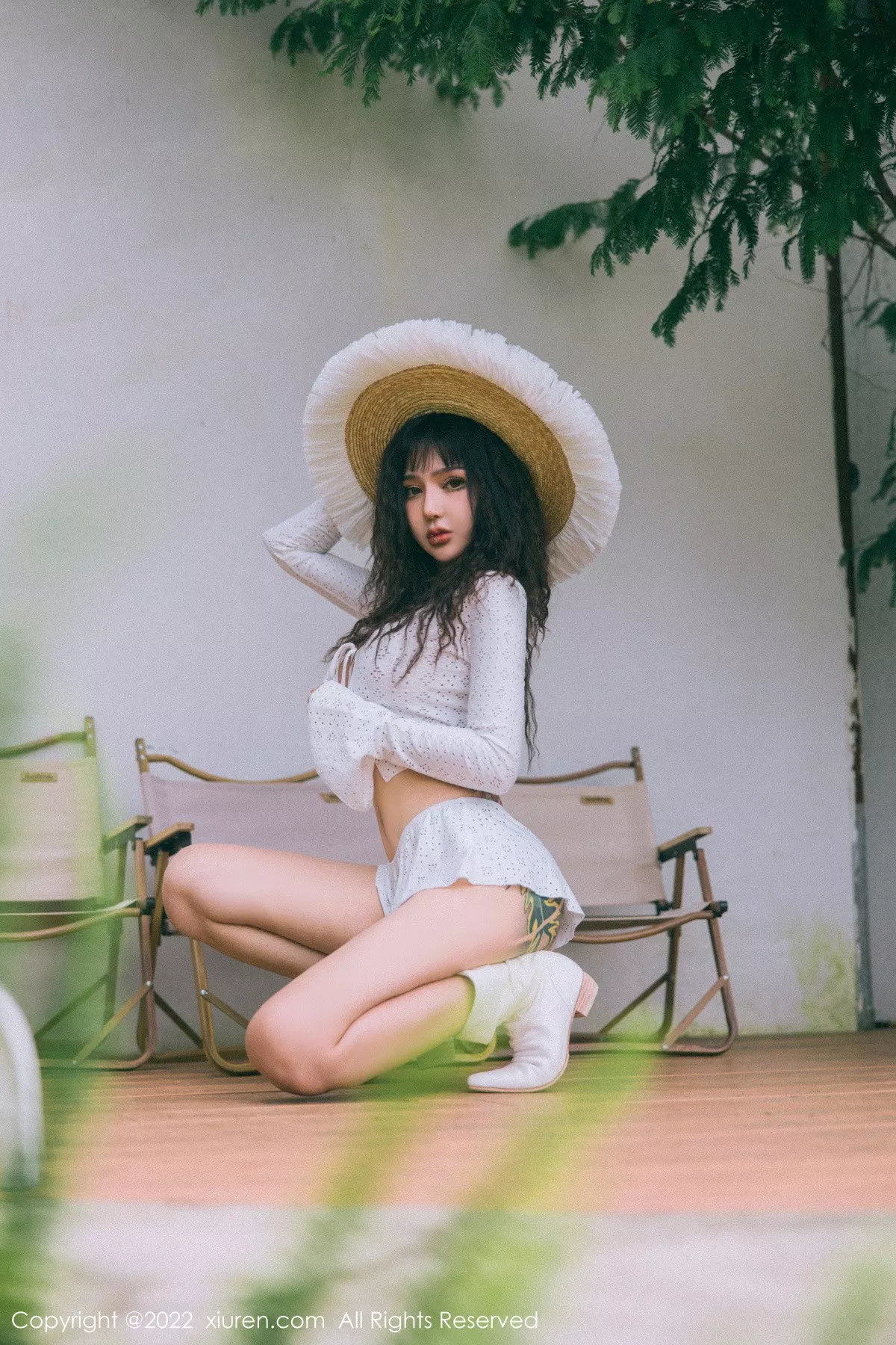 秀人集.com_[XiuRen秀人网]No.5683_模特文静儿户外性感白色缕空服饰秀魔鬼身材浑圆翘臀诱惑写真84P