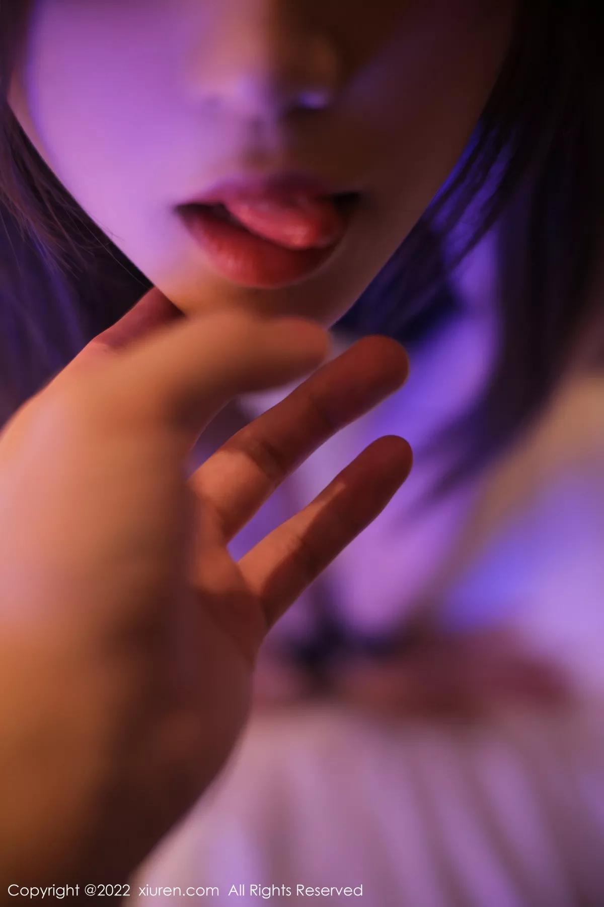 秀人集.com_[XiuRen秀人网]No.5686_新人模特Icy猪私房性感黑色清透薄纱服秀魔鬼身材撩人诱惑写真86P