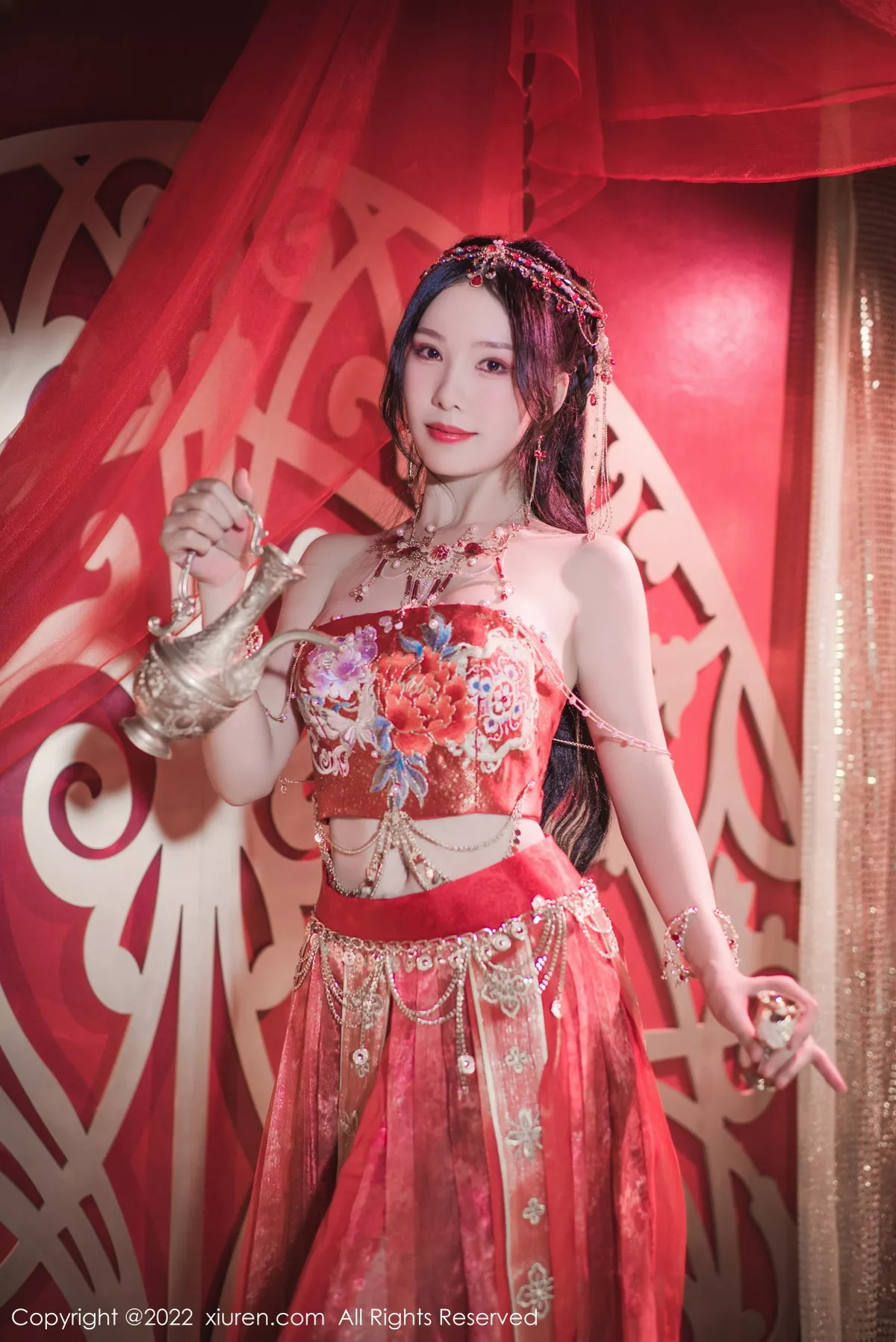 秀人集.com_[XiuRen秀人网]No.5699_模特利世性感西域舞娘扮演红色薄纱连衣裙秀曼妙身姿诱惑写真63P