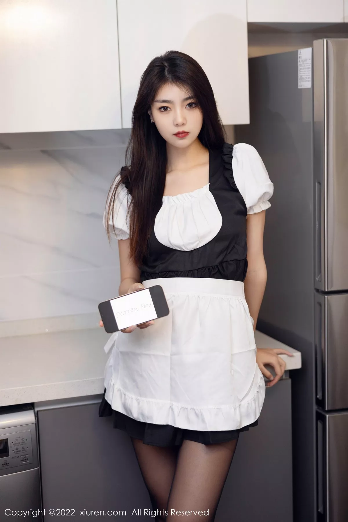秀人集.com_[XiuRen秀人网]No.5706_模特可乐Vicky黑白拼色厨娘服饰配超薄黑丝秀苗条身材性感写真60P