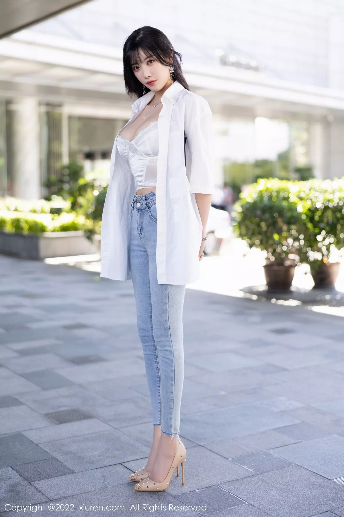 秀人集.com_[XiuRen秀人网]No.5614_女神杨晨晨Yome私房半脱露白色内衣配无内肉丝迷人诱惑写真83P