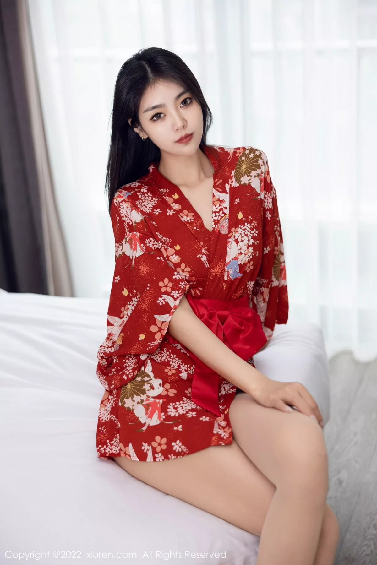 秀人集.com_[XiuRen秀人网]No.5736_模特可乐Vicky红色图案服饰配超薄无内肉丝秀翘臀美腿诱惑写真53P