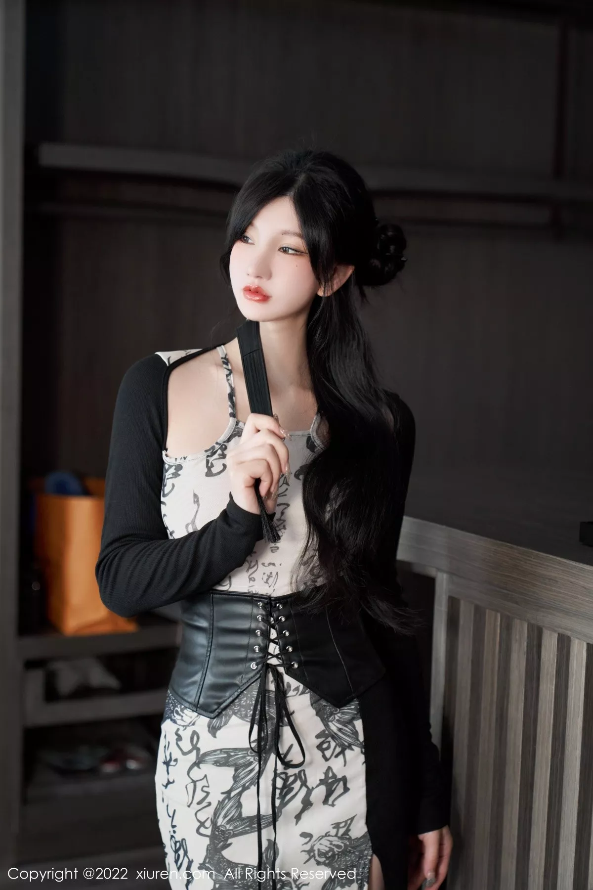 秀人集.com_[XiuRen秀人网]No.5623_女神周于希Sally性感拼色连衣裙配超薄开档肉丝绝美诱惑写真94P