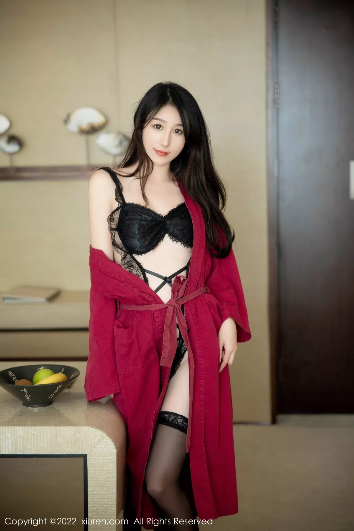 秀人集.com_[XiuRen秀人网]No.5624_新人模特薇薇酱私房性感红色浴袍露黑色蕾丝内衣完美诱惑写真80P