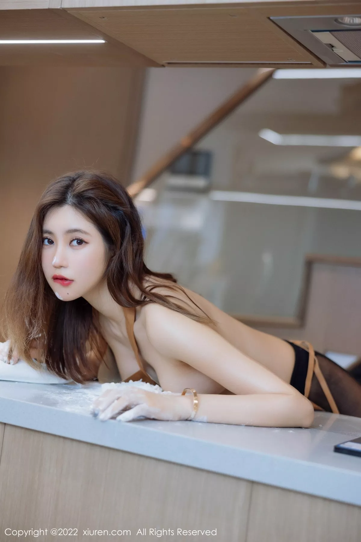 秀人集.com_[XiuRen秀人网]No.5634_女神绮里嘉ula淡粉色连衣短裙+性感真空厨娘围裙撩人诱惑写真63P