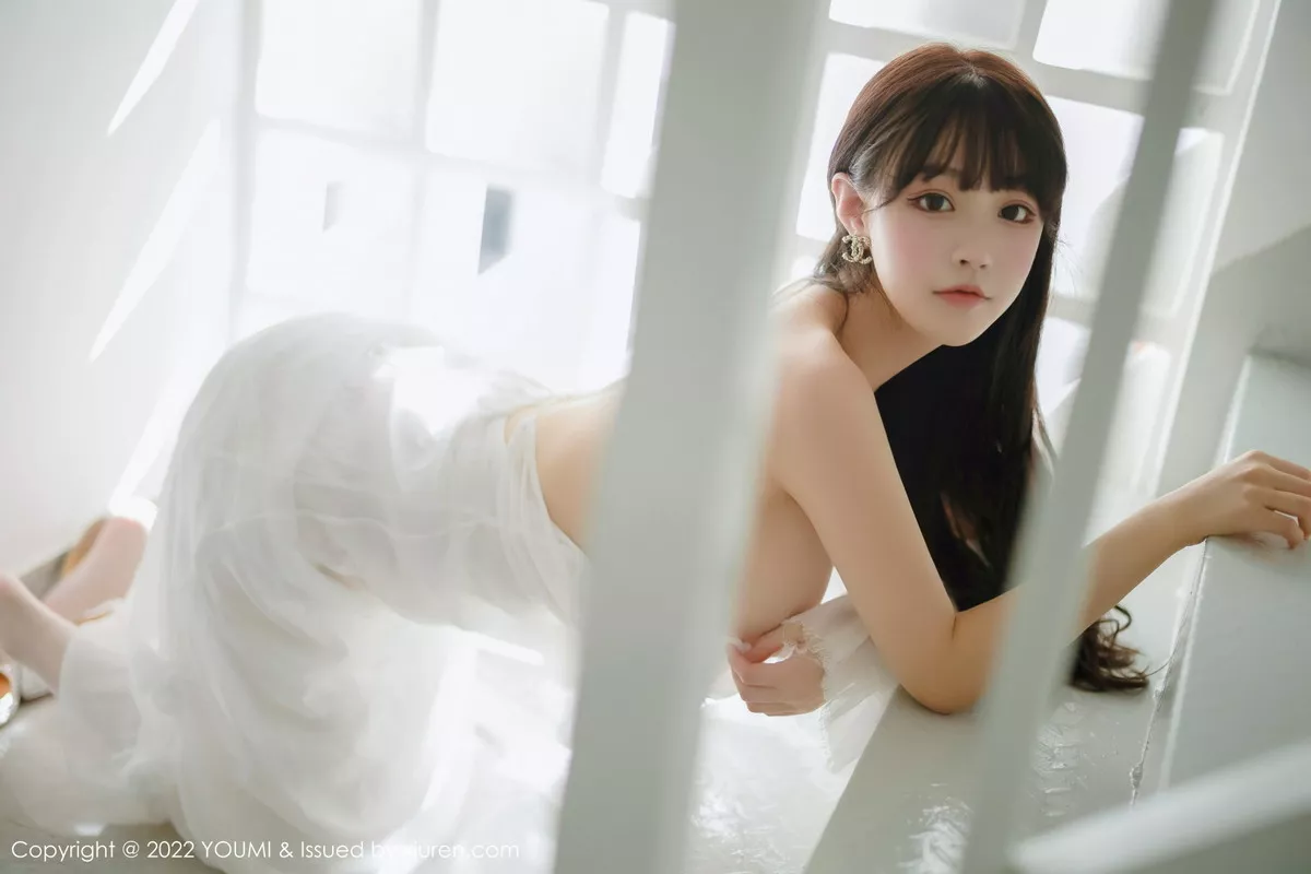 秀人集.com_[YouMi尤蜜荟]Vol.856_女神朱可儿Flora西双版纳旅拍白色连衣长裙配白丝吊袜诱惑写真88P