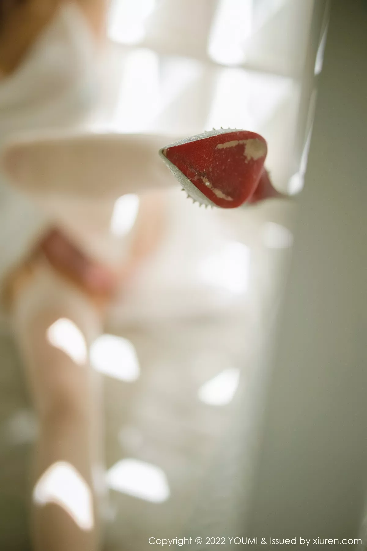 秀人集.com_[YouMi尤蜜荟]Vol.856_女神朱可儿Flora西双版纳旅拍白色连衣长裙配白丝吊袜诱惑写真88P