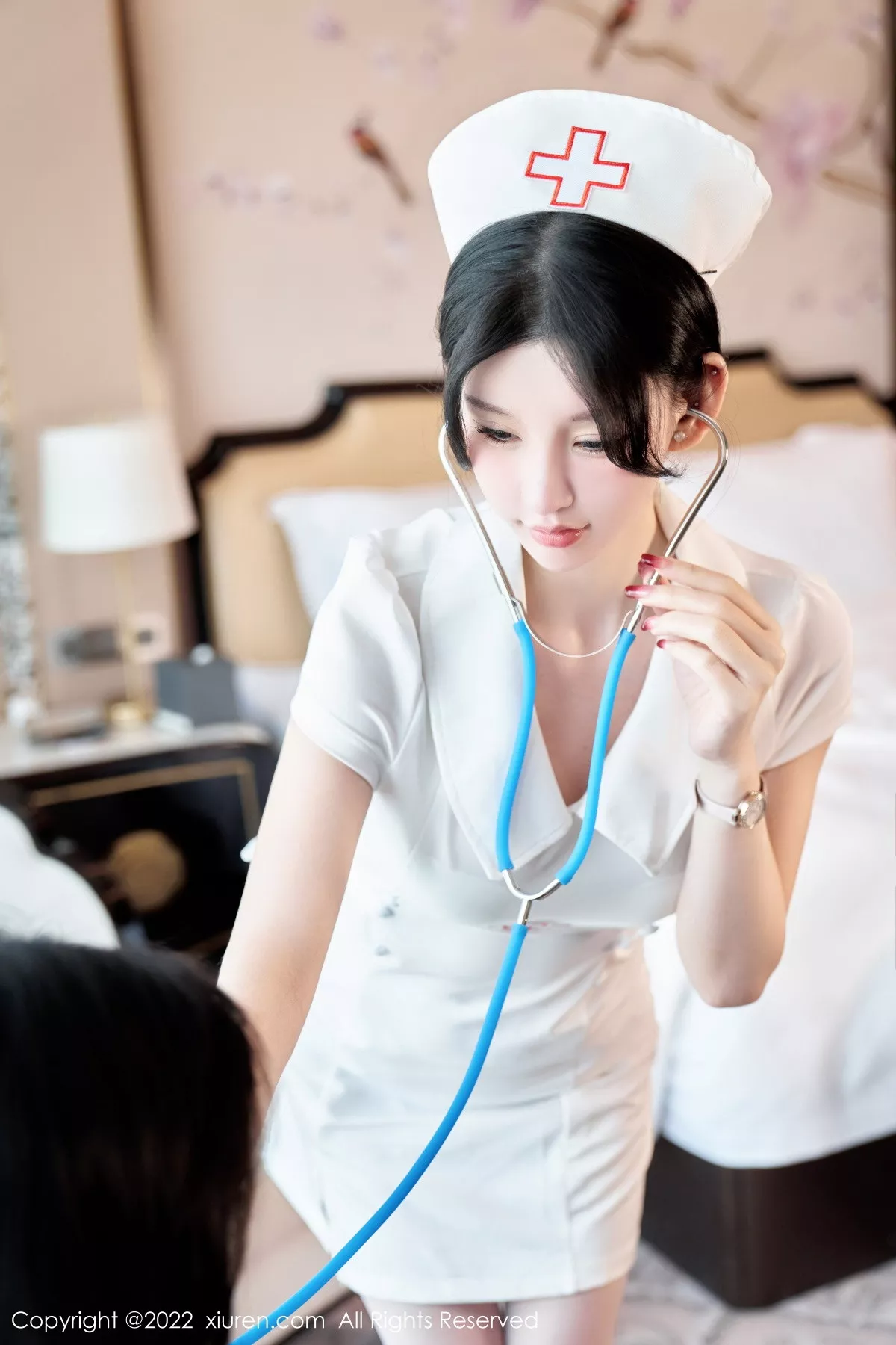 秀人集.com_[XiuRen秀人网]No.5746_女神周于希Sally脱白色护士制服露性感内衣配白丝吊袜诱惑写真80P