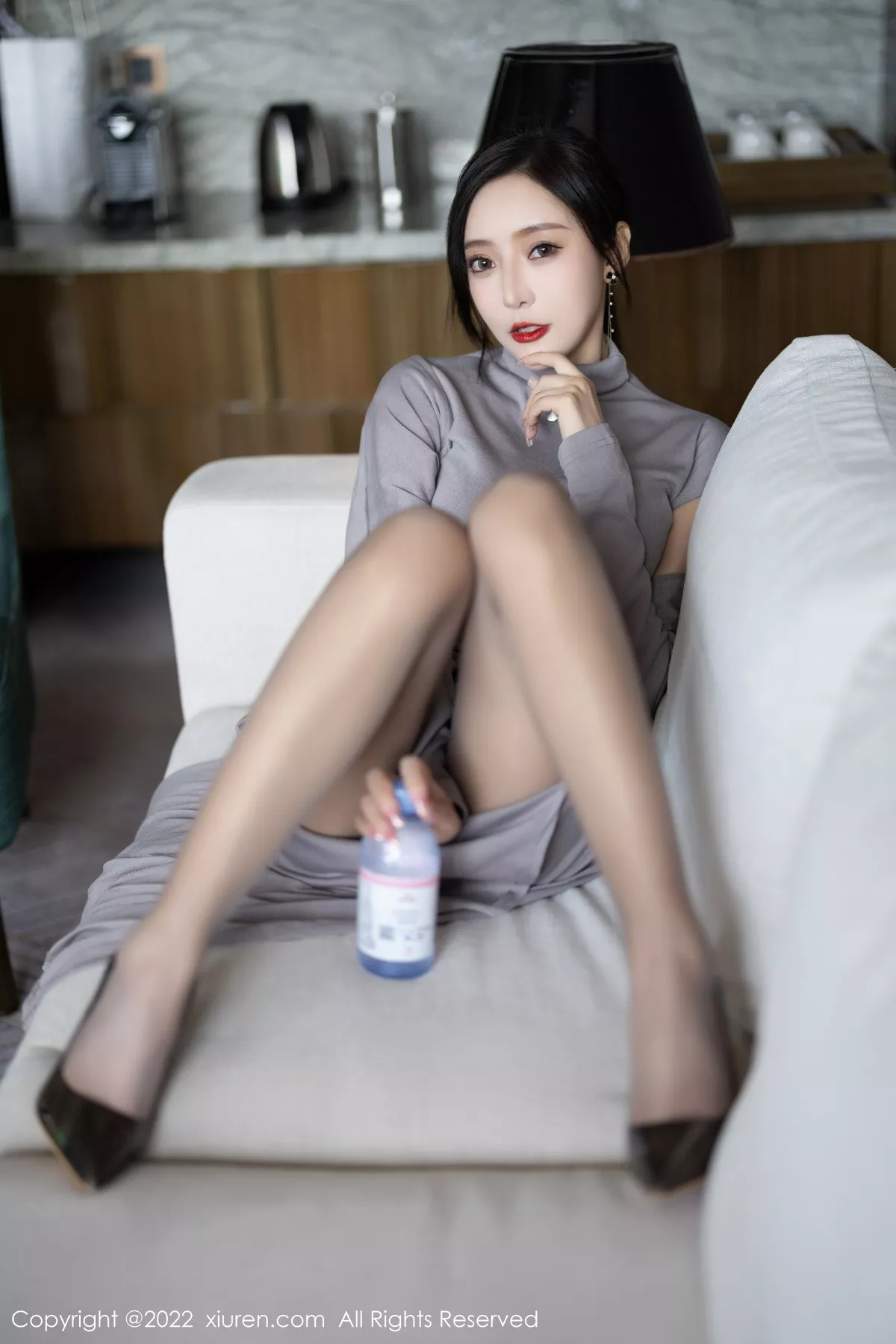 秀人集.com_[XiuRen秀人网]No.5745_女神王馨瑶yanni女学者的反转主题典雅灰色长裙性感迷人写真84P