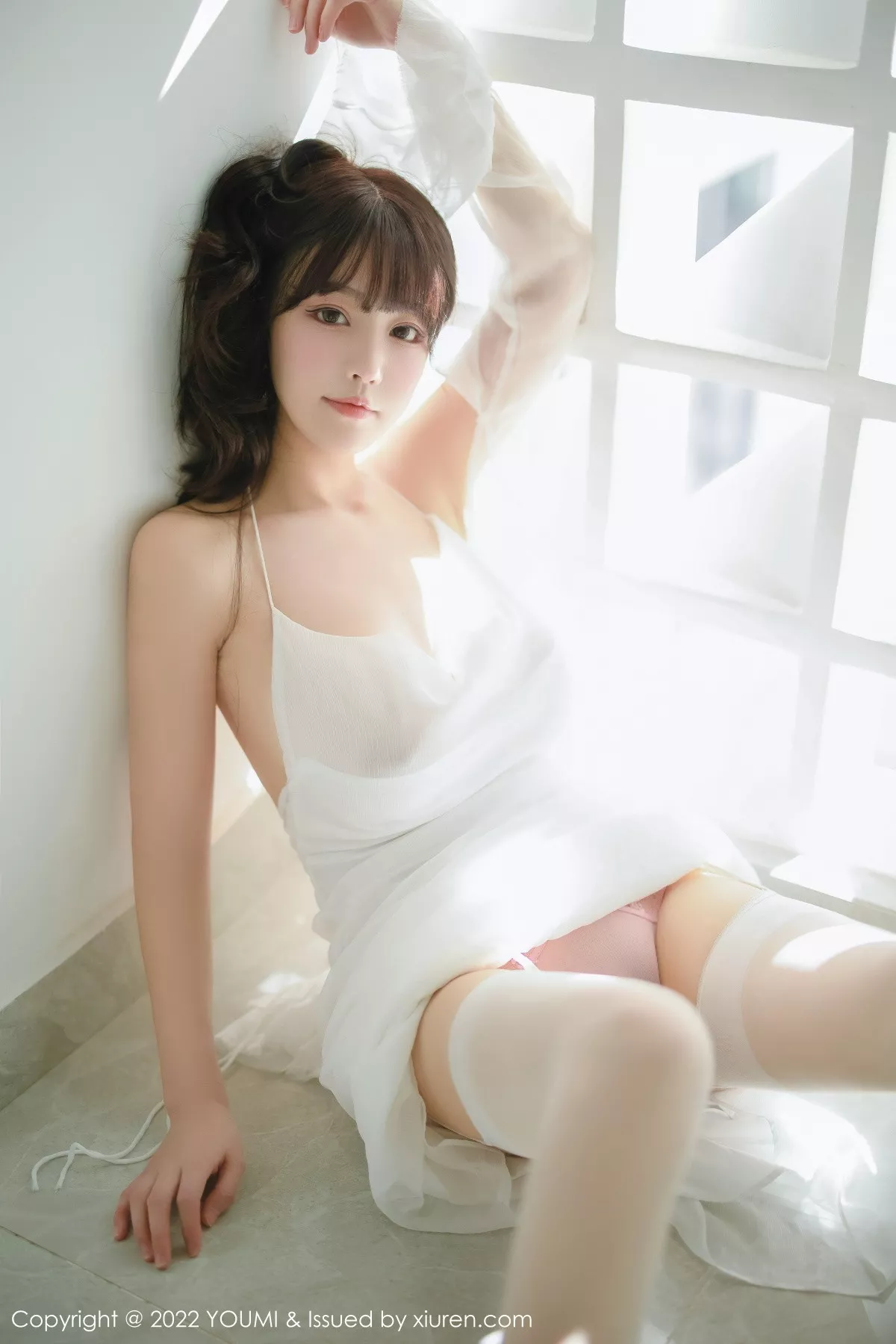 秀人集.com_[YouMi尤蜜荟]Vol.856_女神朱可儿Flora西双版纳旅拍白色连衣长裙配白丝吊袜诱惑写真88P