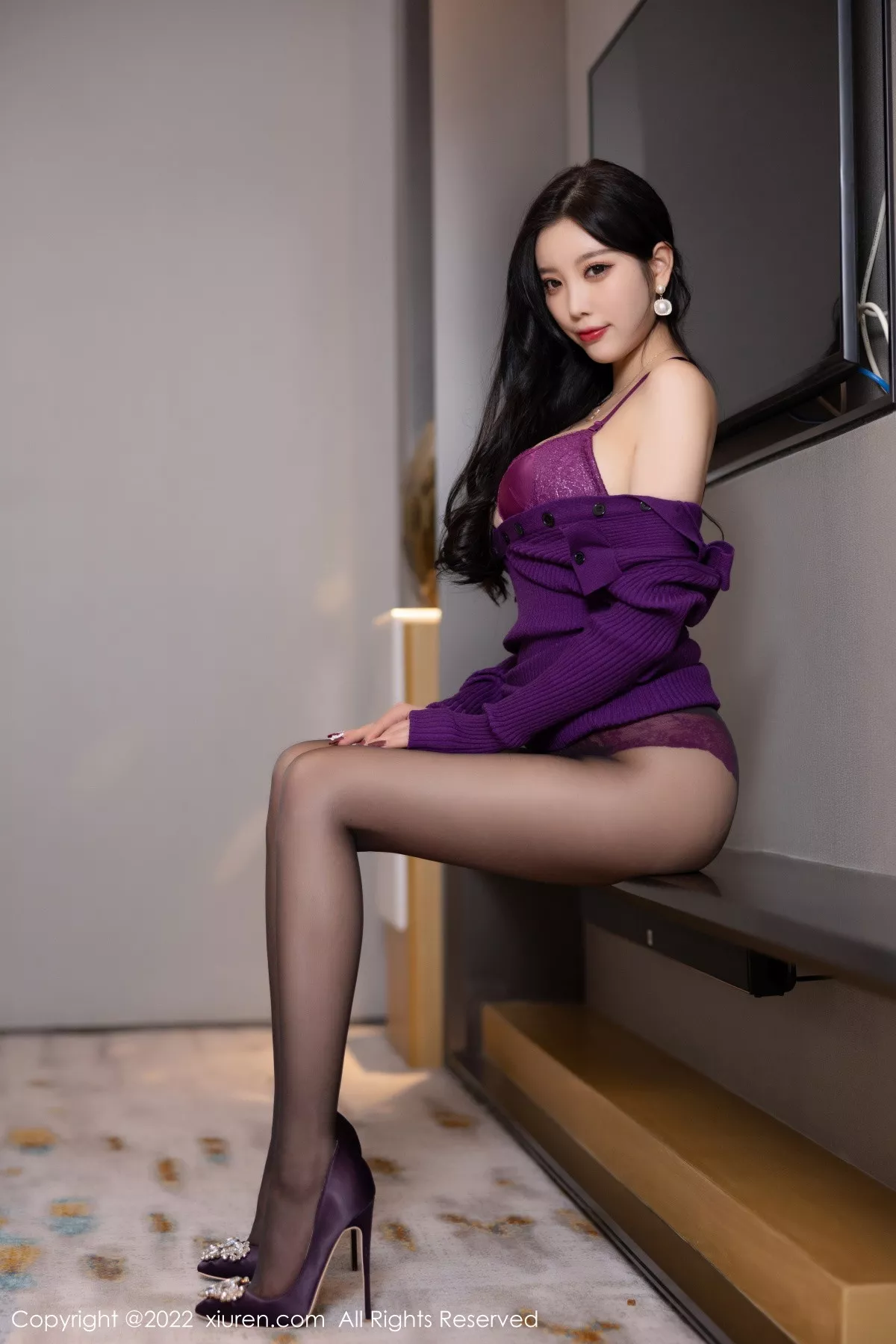 秀人集.com_[XiuRen秀人网]No.5798_女神杨晨晨Yome半脱紫色毛线连衣短裙露红色内衣完美诱惑写真89P