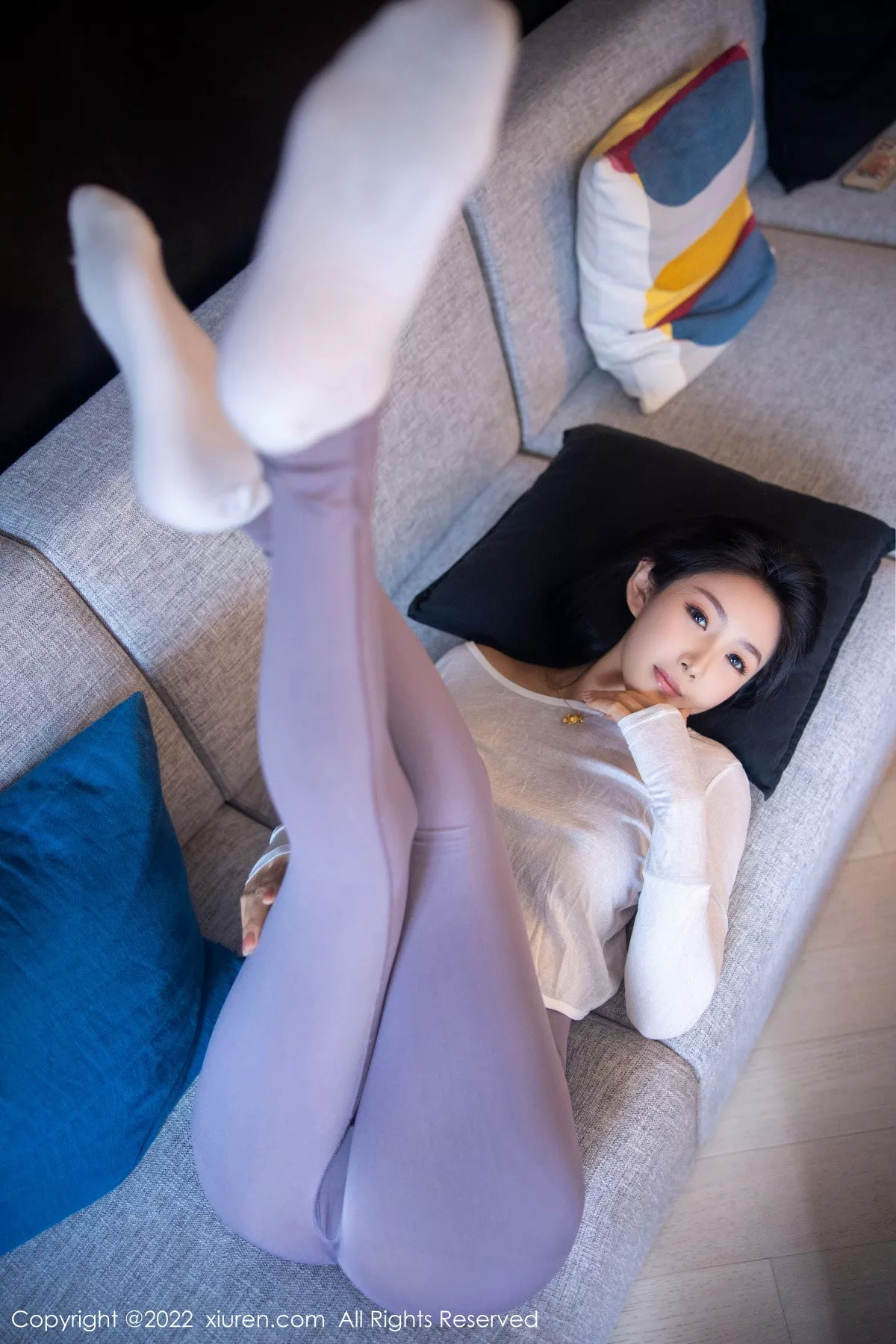 秀人集.com_[XiuRen秀人网]No.5799_新人模特苏苏阿白上衣配灰色瑜伽裤秀曼妙绝美姿态撩人诱惑写真93P