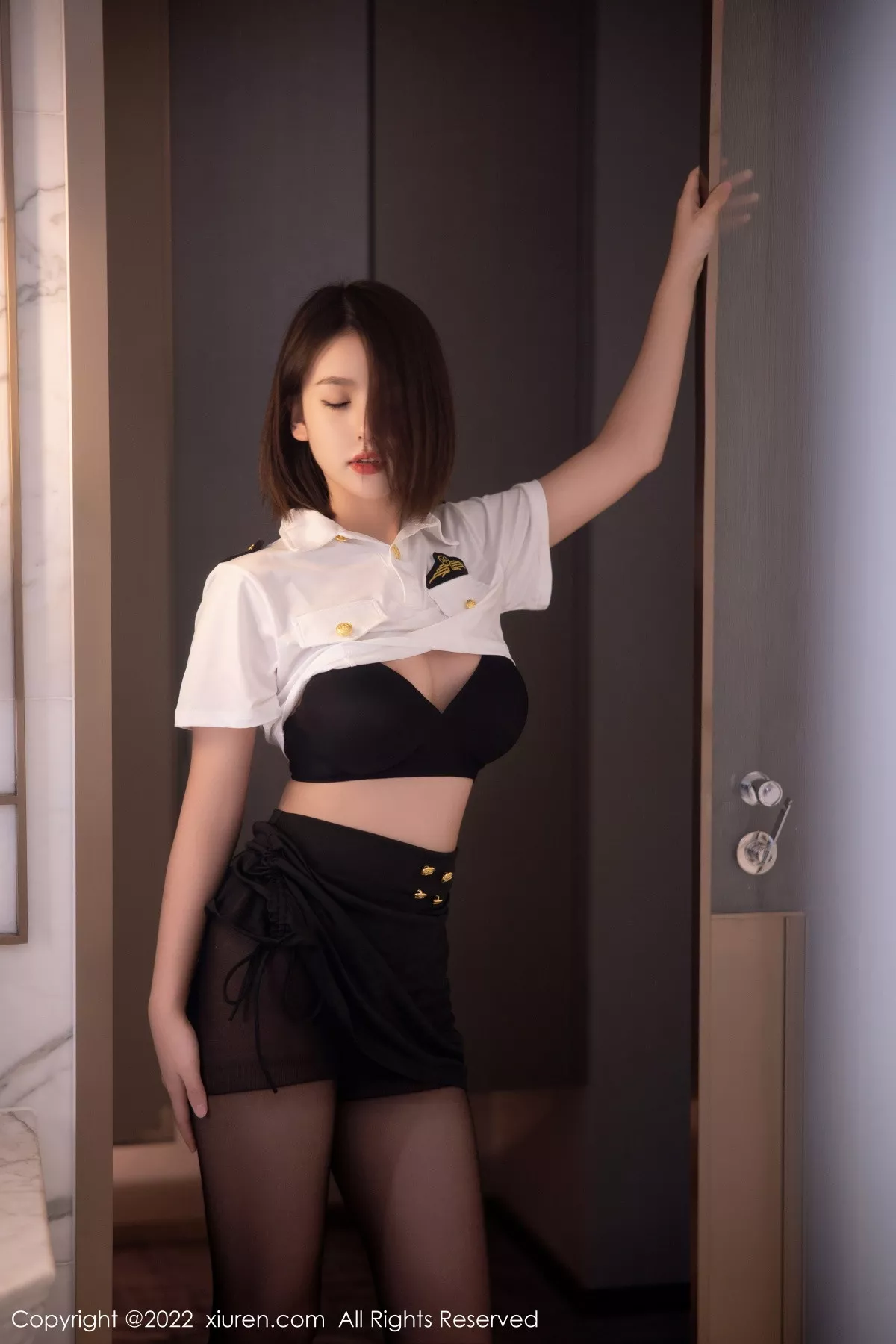 秀人集.com_[XiuRen秀人网]No.5815_模特美羊羊性感制服主题白色上衣配黑短裙露黑色内衣诱惑写真79P