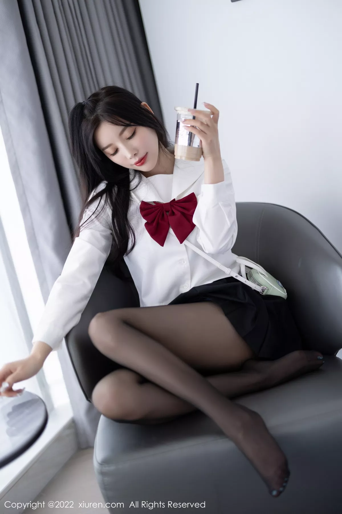 秀人集.com_[XiuRen秀人网]No.5823_女神杨晨晨Yome性感白T配黑色短裙露黑色内衣迷人诱惑写真94P