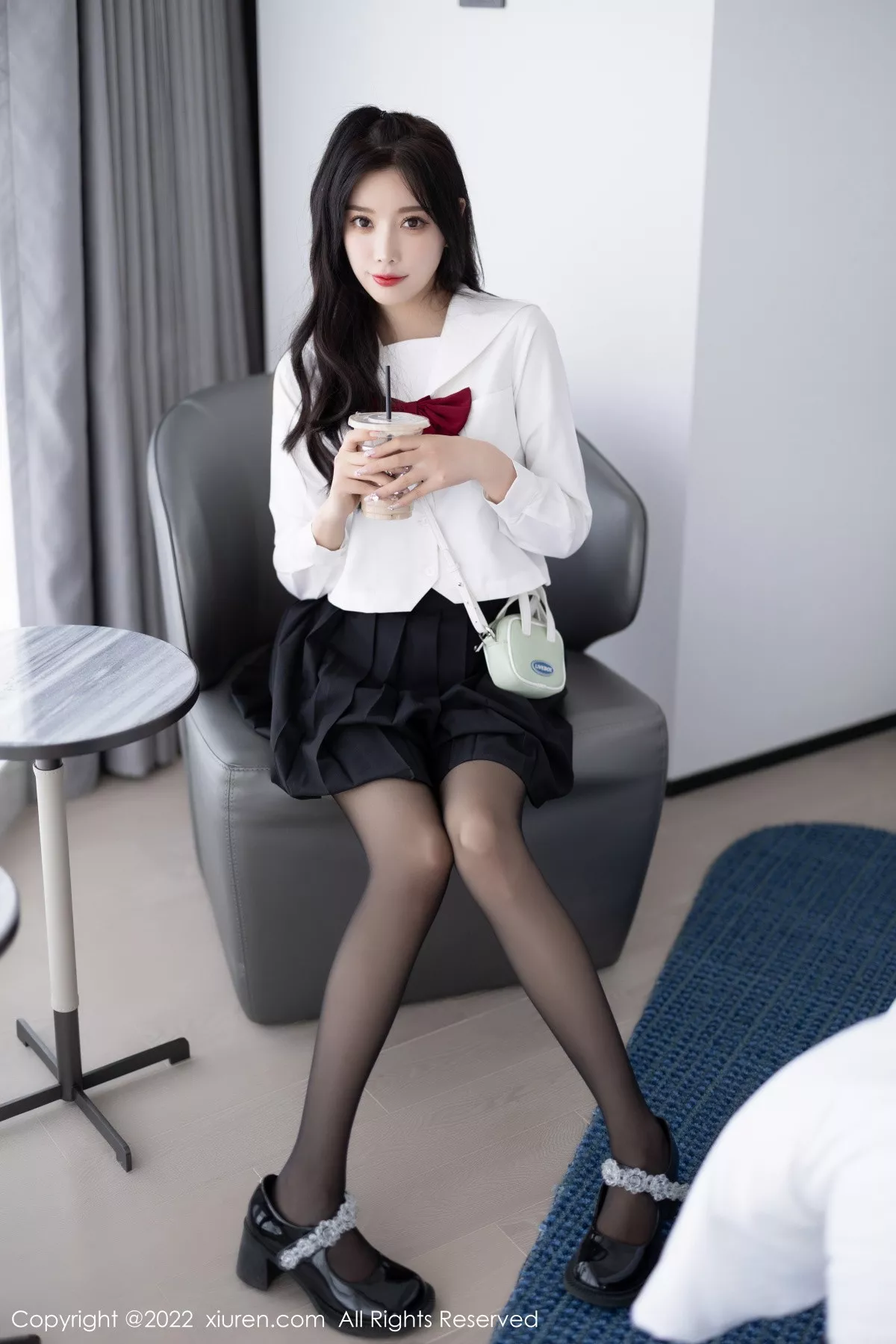 秀人集.com_[XiuRen秀人网]No.5823_女神杨晨晨Yome性感白T配黑色短裙露黑色内衣迷人诱惑写真94P