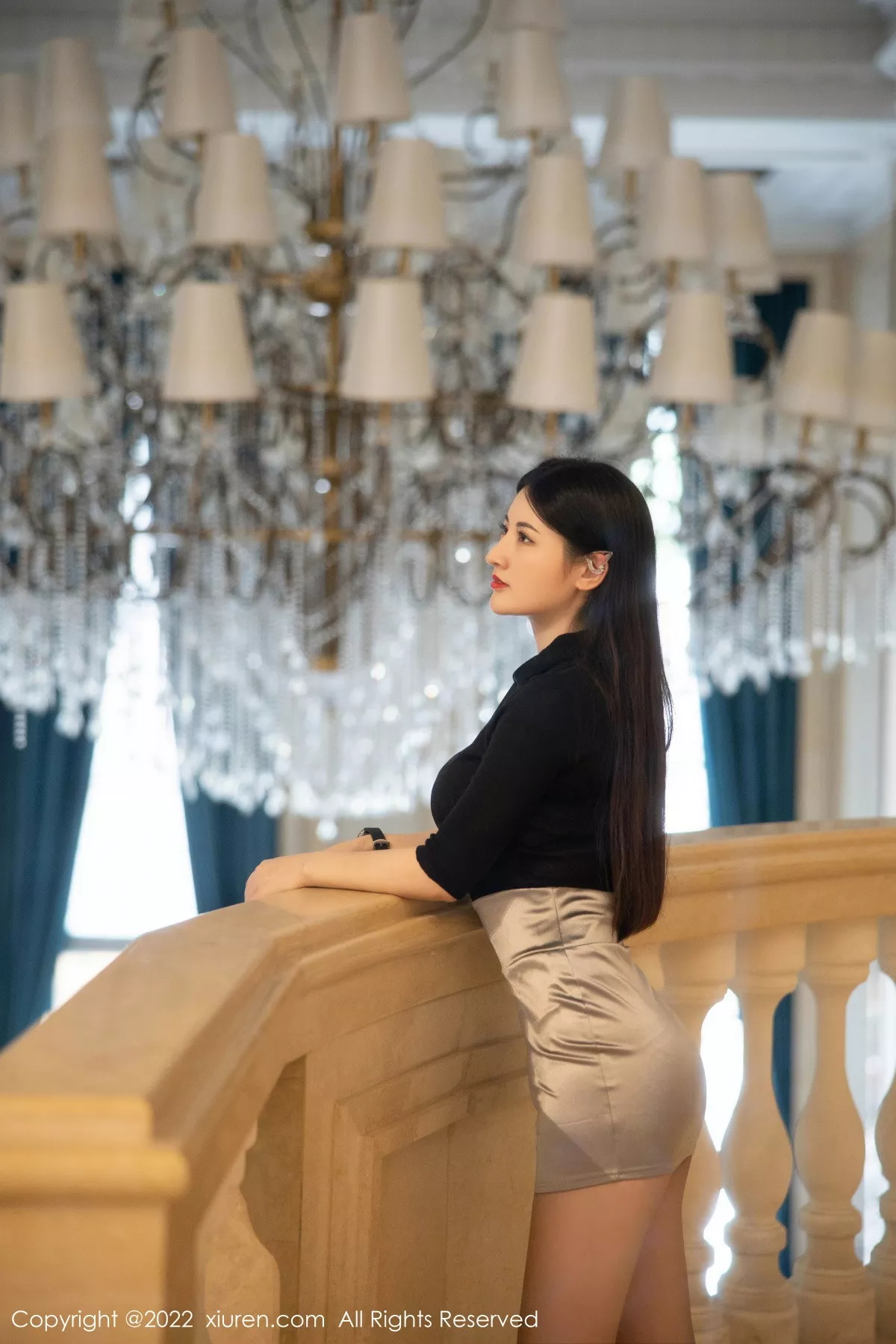 秀人集.com_[XiuRen秀人网]No.5829_模特诗诗kiki黑色上衣配浅灰色短裙露性感蕾丝内衣惹火诱惑写真92P