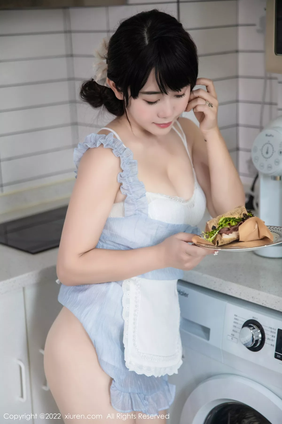 秀人集.com_[XiuRen秀人网]No.5834_模特严利娅Yuliya私房性感浅蓝色女仆服饰秀翘臀美腿诱惑写真53P