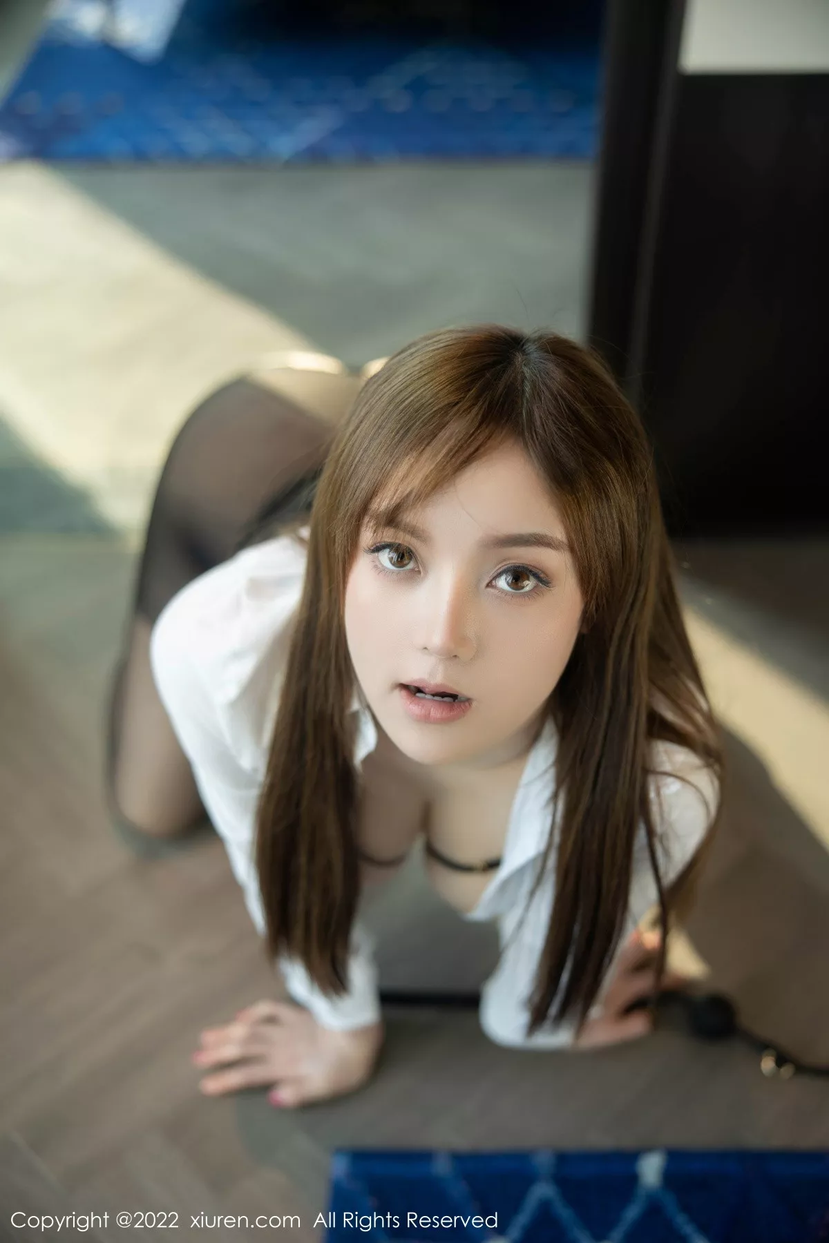 秀人集.com_[XiuRen秀人网]No.5835_模特豆瓣酱捆绑拍摄性感白T配黑短裙露黑色内衣迷人诱惑写真101P