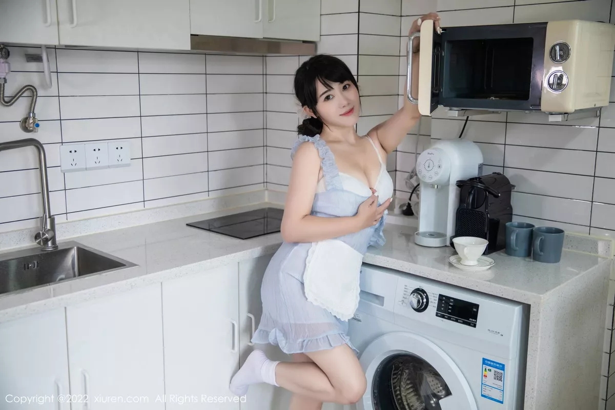 秀人集.com_[XiuRen秀人网]No.5834_模特严利娅Yuliya私房性感浅蓝色女仆服饰秀翘臀美腿诱惑写真53P