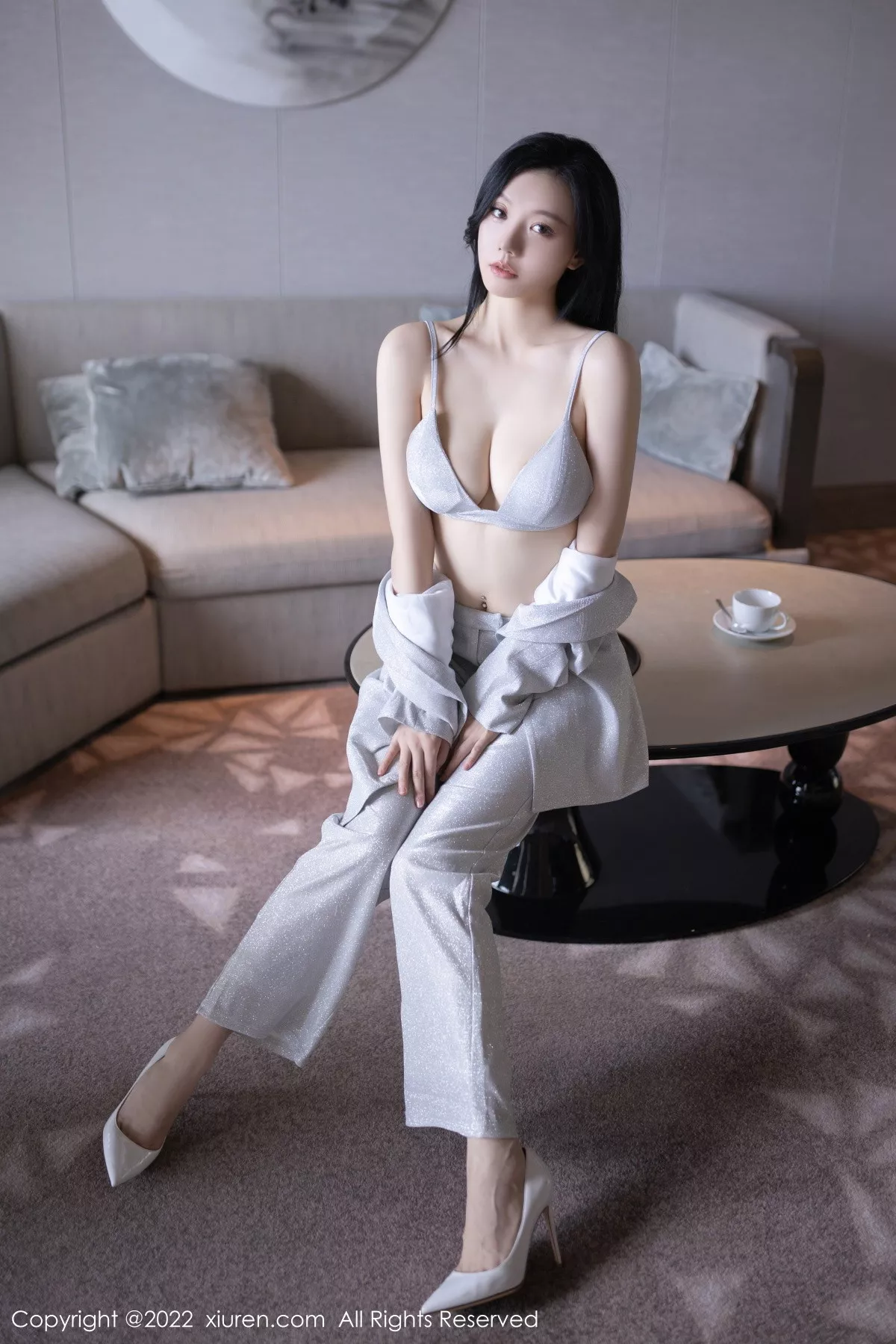 秀人集.com_[XiuRen秀人网]No.5859_模特安然anran脱银色西服露性感银色内衣秀完美身材诱惑写真76P