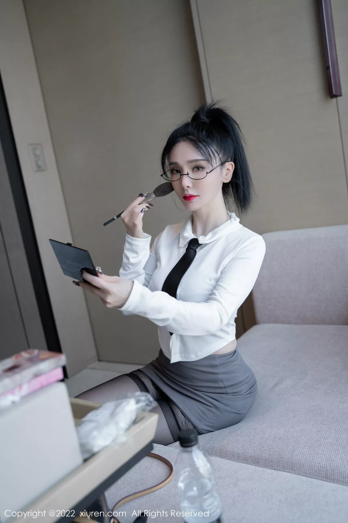 秀人集.com_[XiuRen秀人网]No.5856_模特潘娇娇性感白色上衣配灰短裙半撩秀巨乳肥臀惹火诱惑写真118P