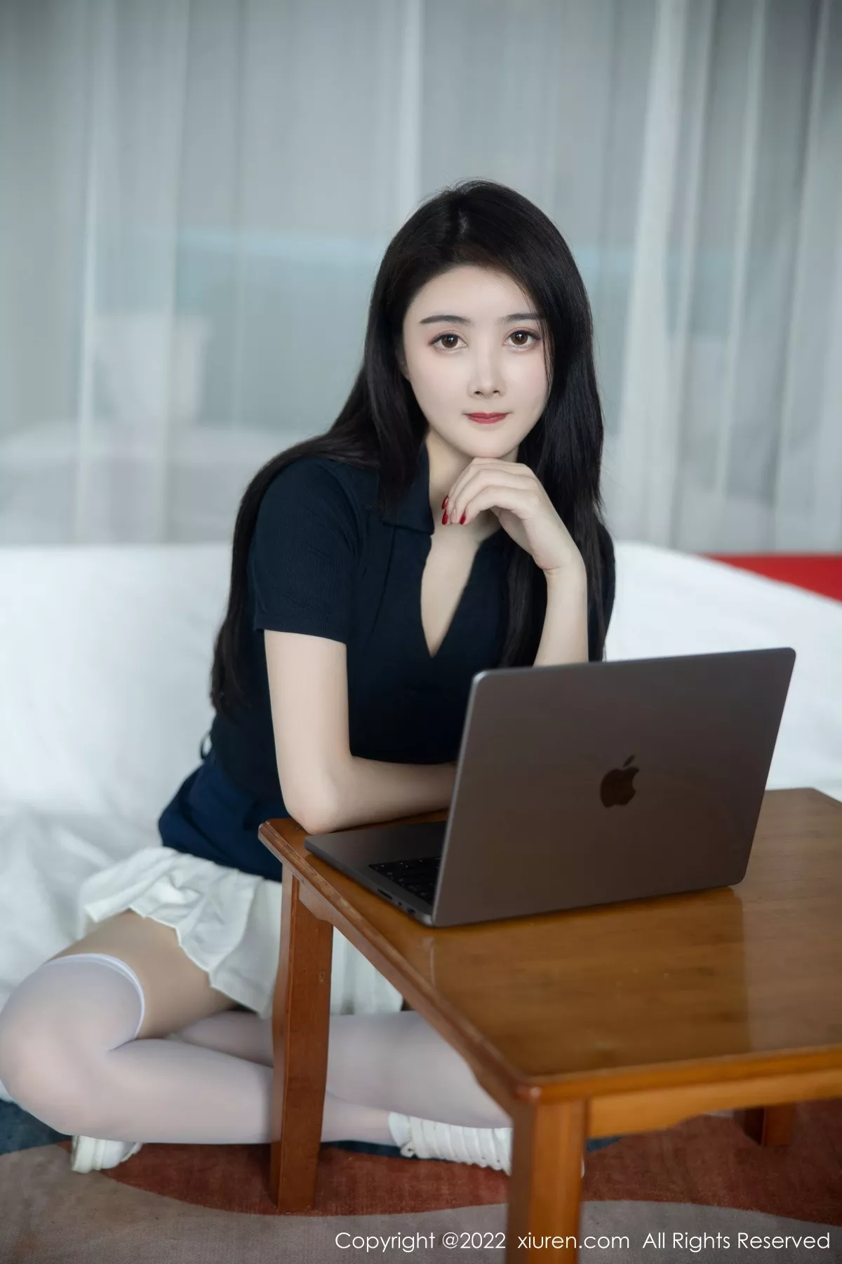 秀人集.com_[XiuRen秀人网]No.5870_模特Summer宝宝深色上衣配白短裙露性感粉色蕾丝内衣诱惑写真54P