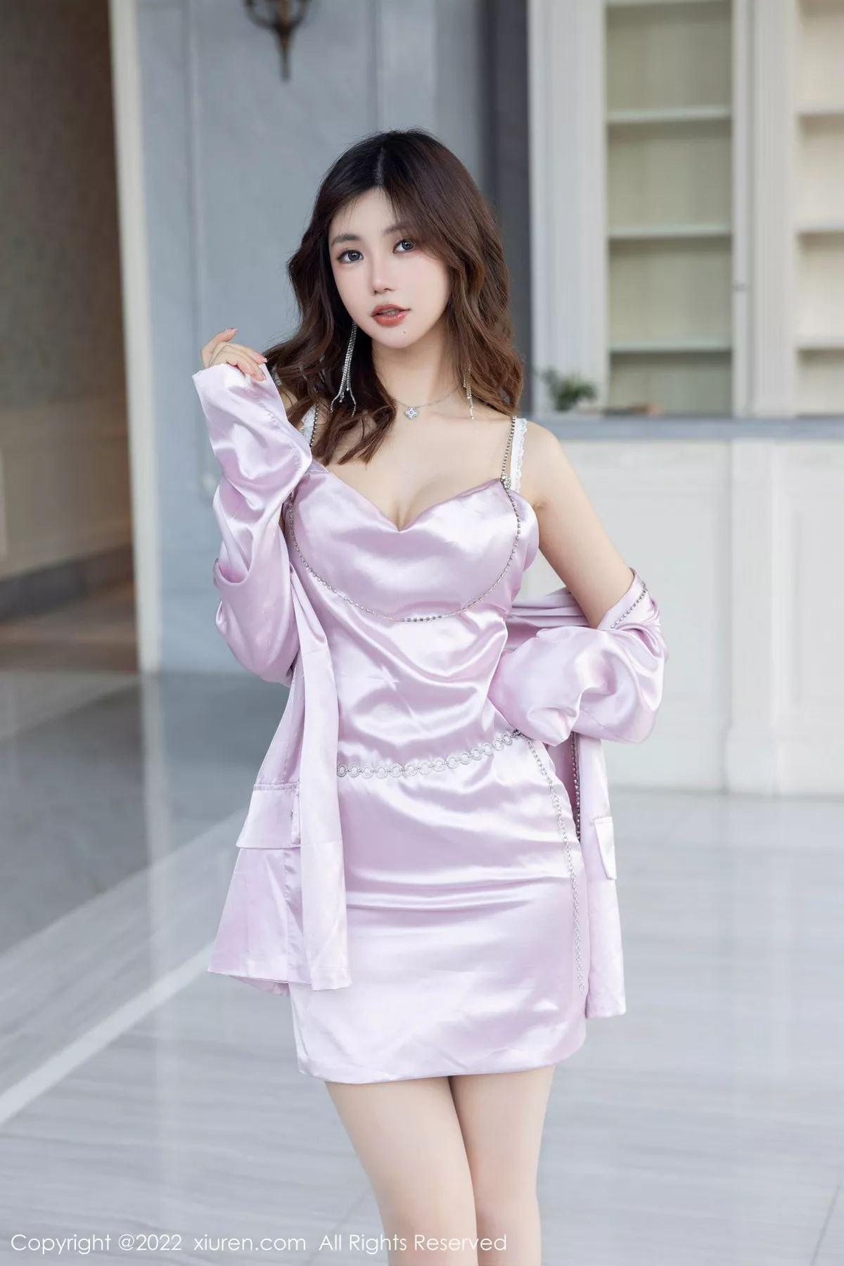 秀人集.com_[XiuRen秀人网]No.5879_女神绮里嘉ula性感浅色服饰配超薄无内肉丝秀完美身材诱惑写真81P