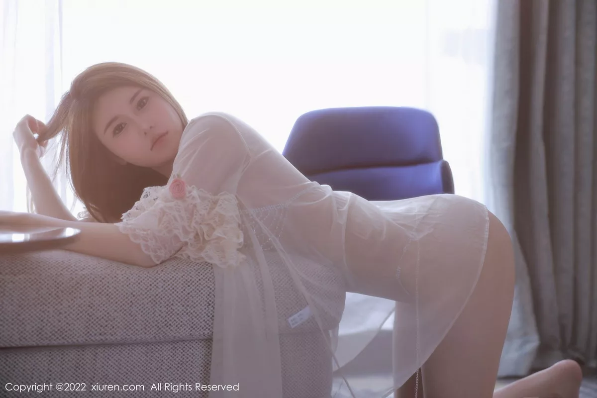 秀人集.com_[XiuRen秀人网]No.5761_模特甜妮私房轻透薄纱服露镶钻吊坠式内衣秀火辣身材诱惑写真60P