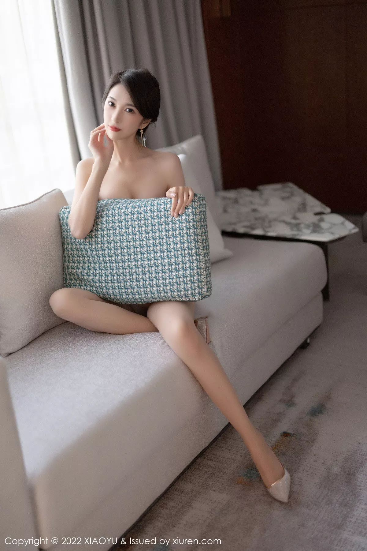 秀人集.com_[XiaoYu画语界]Vol.891_模特林乐一半脱浅色花纹连衣长裙露性感内衣肉丝吊袜诱惑写真83P