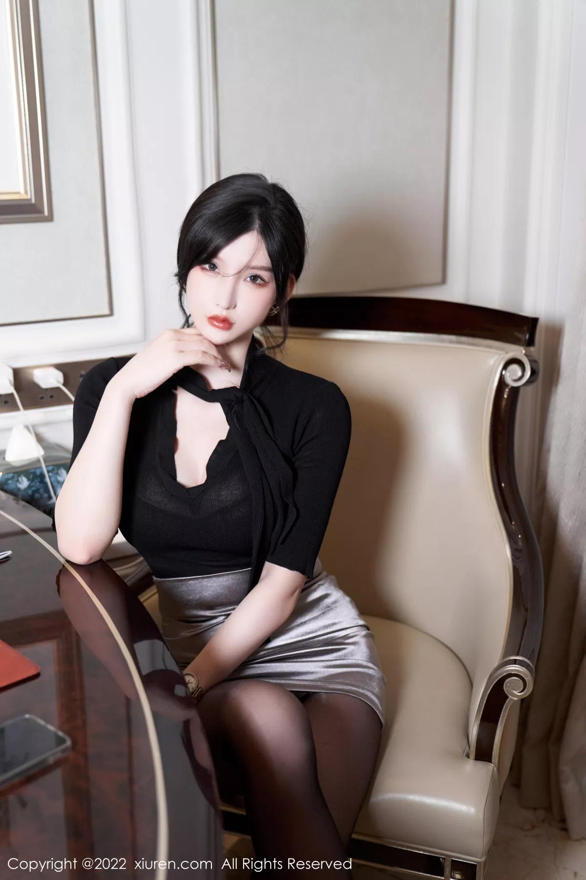 秀人集.com_[XiuRen秀人网]No.5777_女神周于希Sally黑上衣配浅色短裙露超薄闪亮黑丝极致魅惑写真89P