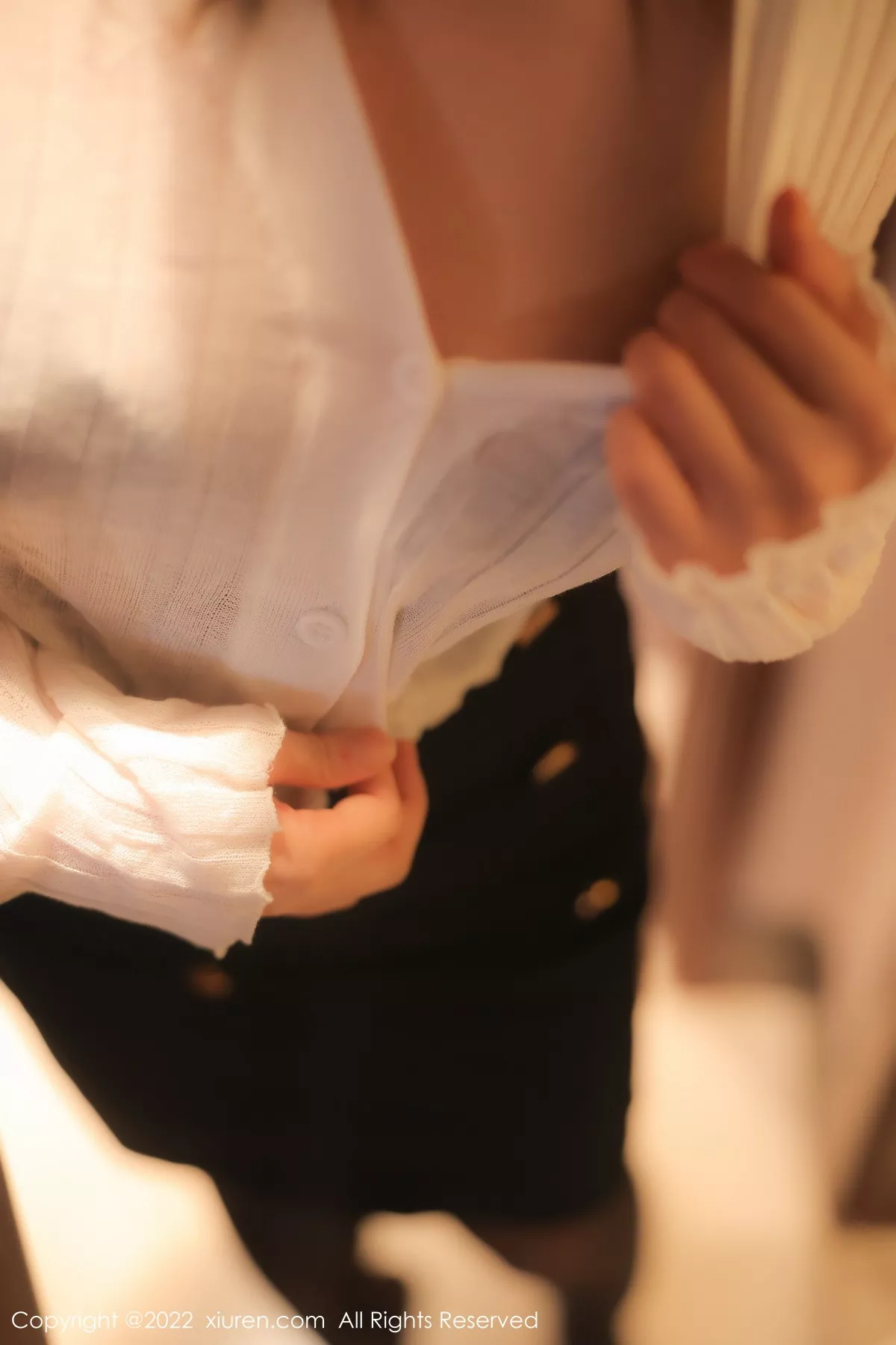 秀人集.com_[XiuRen秀人网]No.5781_模特周jojobaby性感白色上衣配黑色短裙露超薄黑丝极致魅惑写真82P