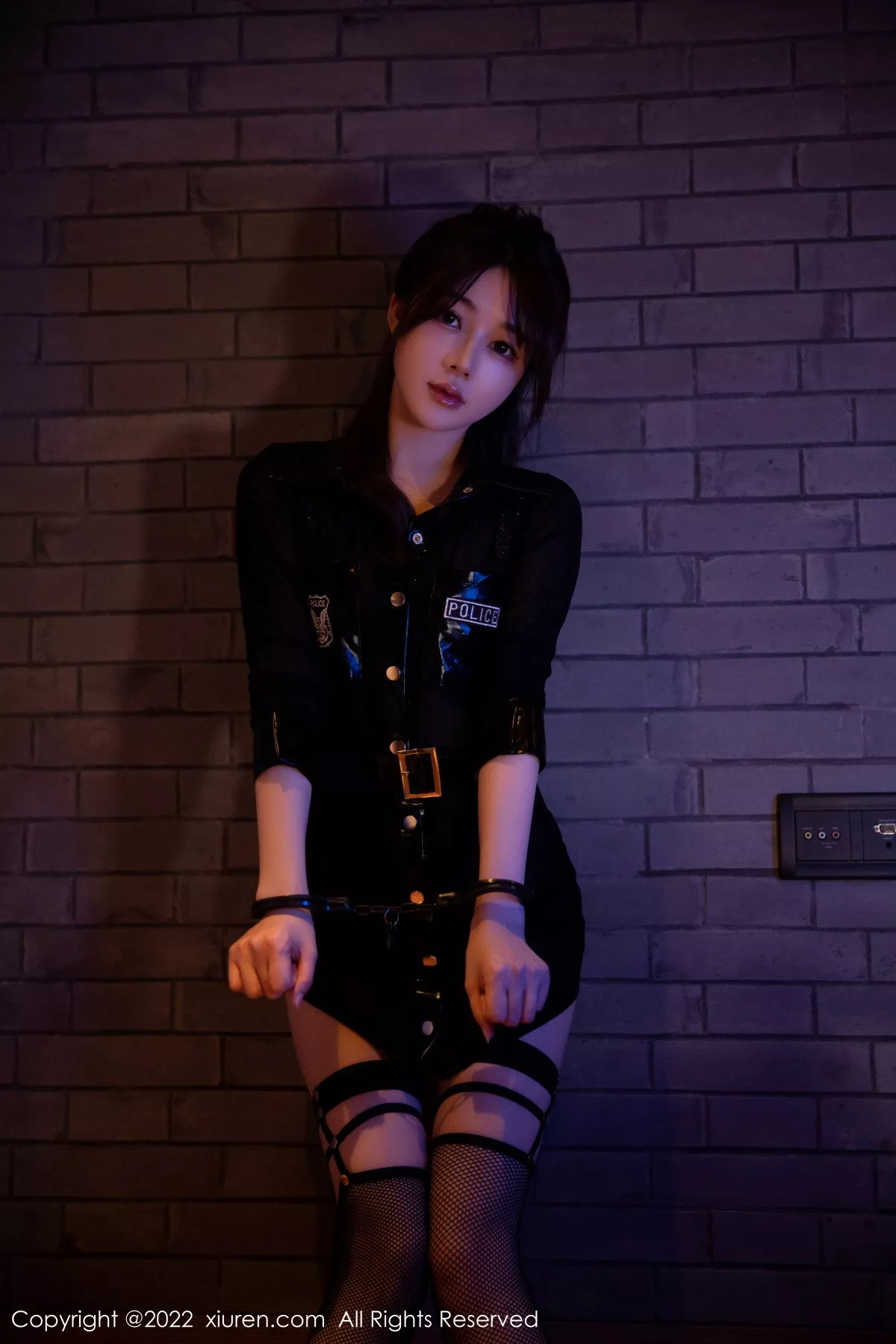 秀人集.com_[XiuRen秀人网]No.5931_模特婠婠么性感黑色情趣制服露豹纹内衣秀绝美身材诱惑写真94P