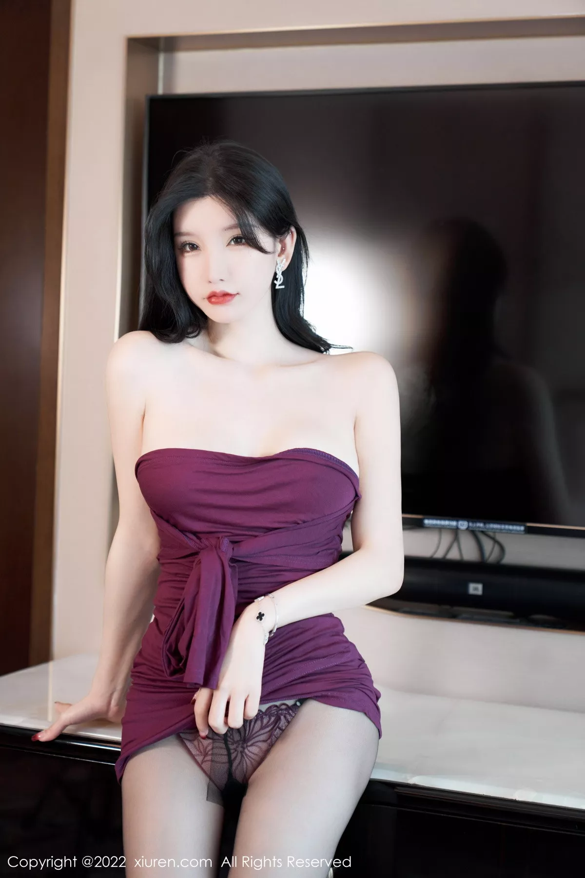 秀人集.com_[XiuRen秀人网]No.5980_女神周于希Sally性感紫色连衣裙配超薄黑丝秀白嫩肌肤迷人写真83P