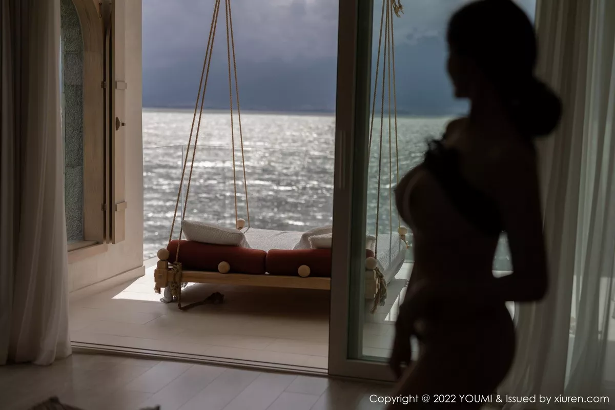 秀人集.com_[YouMi尤蜜荟]Vol.876_女神Carol周妍希脱白色服饰露蕾丝内衣配超薄无内肉丝诱惑写真77P