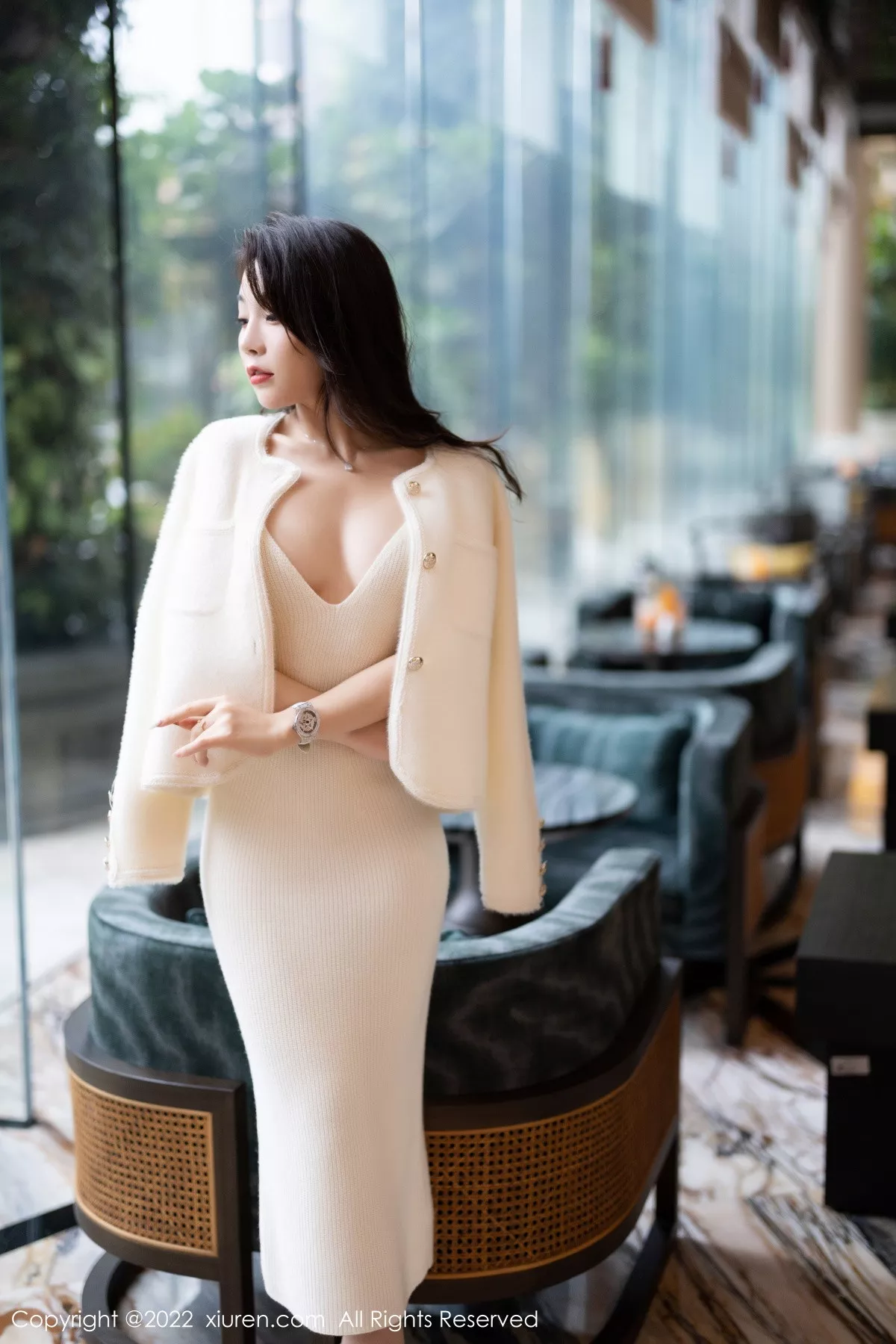 秀人集.com_[XiuRen秀人网]No.6010_女神徐莉芝Booty脱性感白色套装露超薄无内肉丝秀翘臀诱惑写真82P