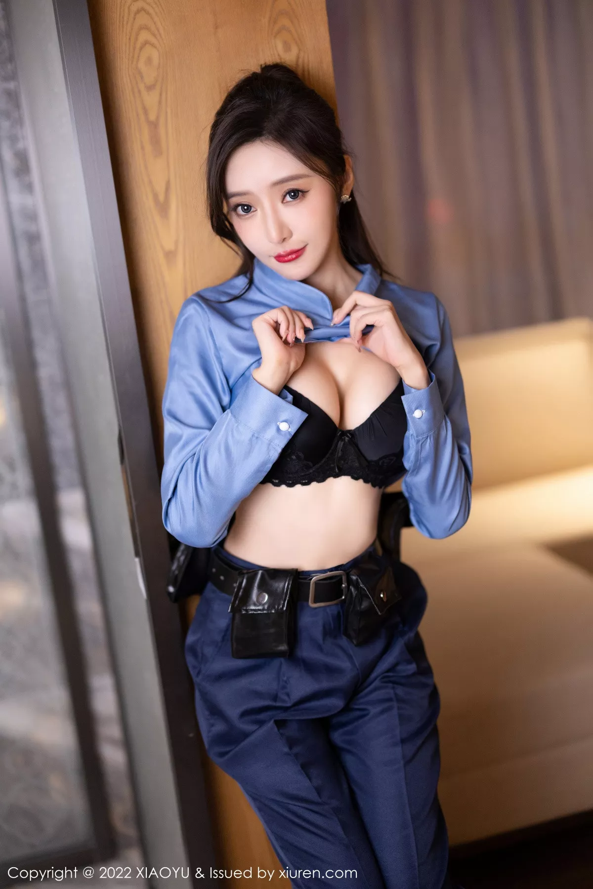 秀人集.com_[XiaoYu画语界]Vol.929_女神王馨瑶yanni脱蓝色女警官制服露黑色蕾丝内衣完美诱惑写真80P