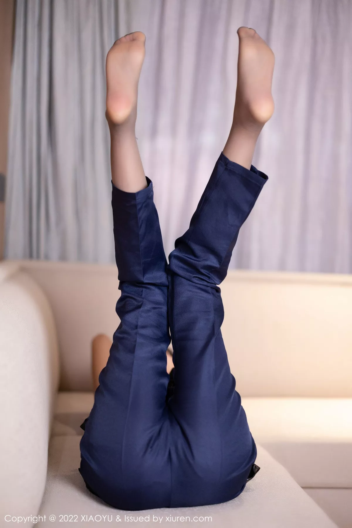 秀人集.com_[XiaoYu画语界]Vol.929_女神王馨瑶yanni脱蓝色女警官制服露黑色蕾丝内衣完美诱惑写真80P