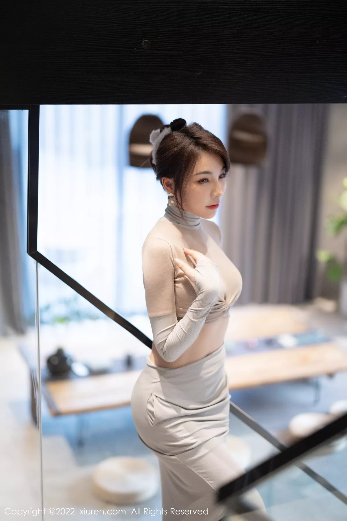 秀人集.com_[XiuRen秀人网]No.5895_女神徐莉芝Booty性感浅色上衣配长裙露超薄黑丝迷人诱惑写真91P