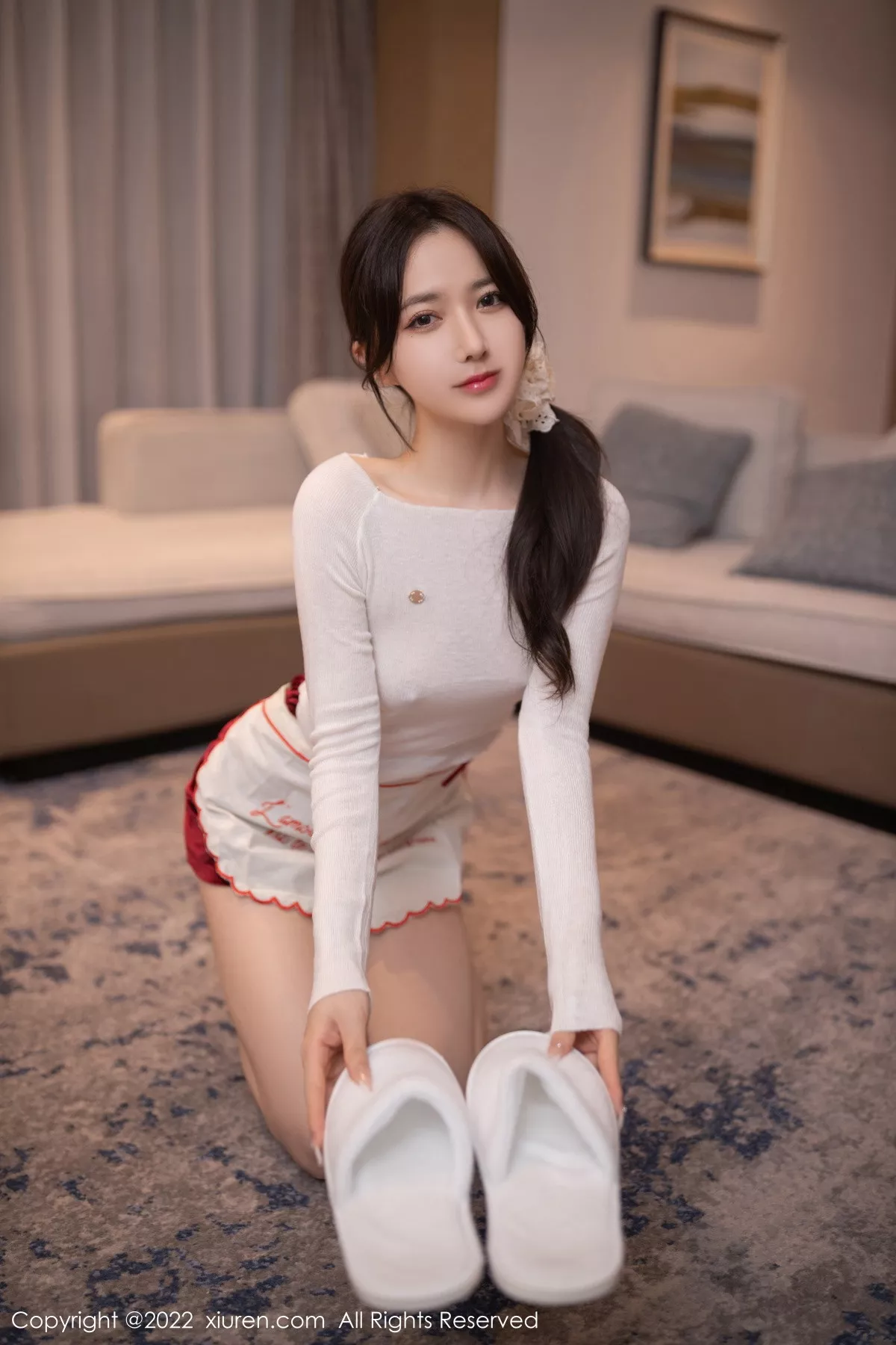 秀人集.com_[XiuRen秀人网]No.5913_模特鱼子酱Fish白色轻透上衣配性感红短裙露蕾丝内衣诱惑写真80P