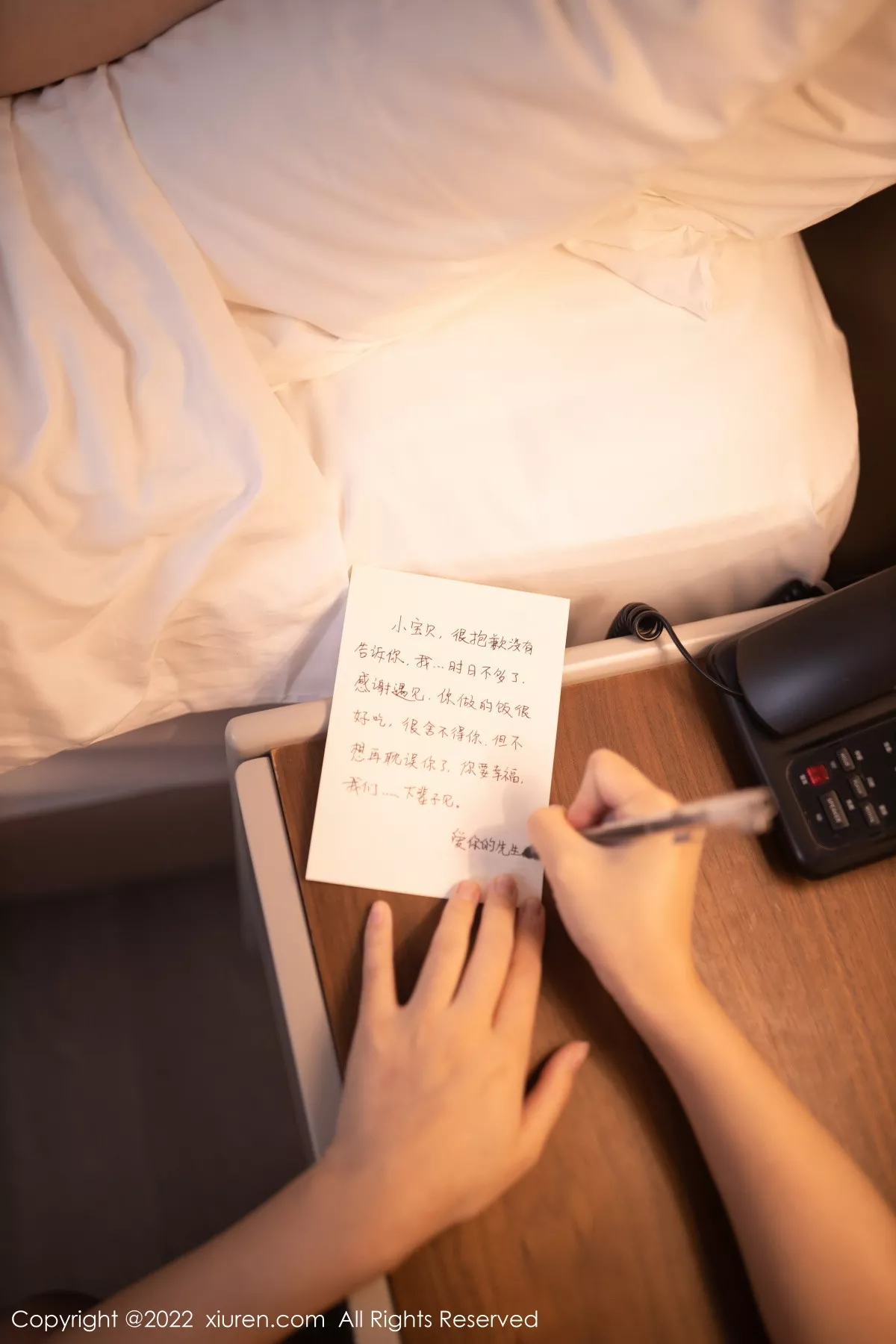 秀人集.com_[XiuRen秀人网]No.5913_模特鱼子酱Fish白色轻透上衣配性感红短裙露蕾丝内衣诱惑写真80P