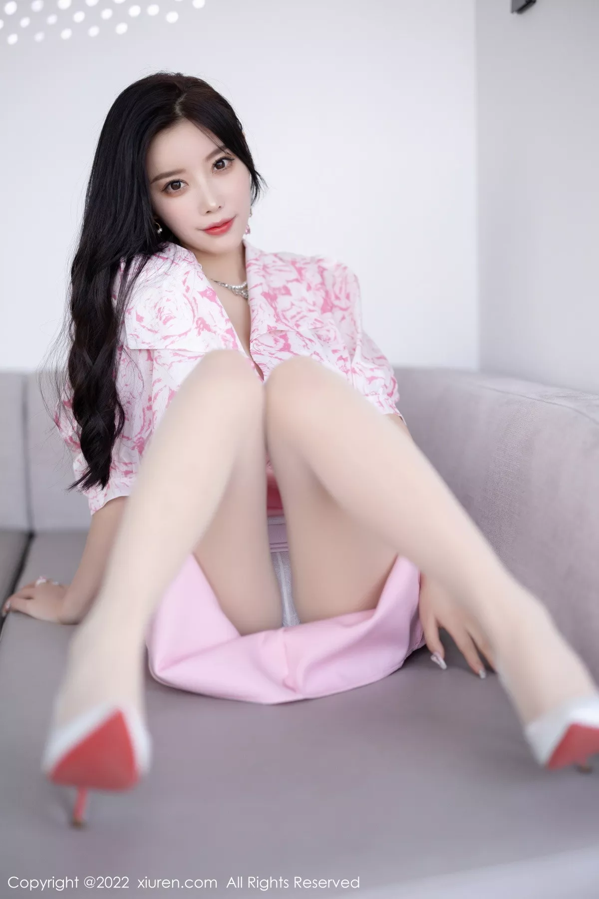 秀人集.com_[XiuRen秀人网]No.5927_女神杨晨晨Yome脱性感粉色上衣露白色内衣秀丰腴身材诱惑写真87P