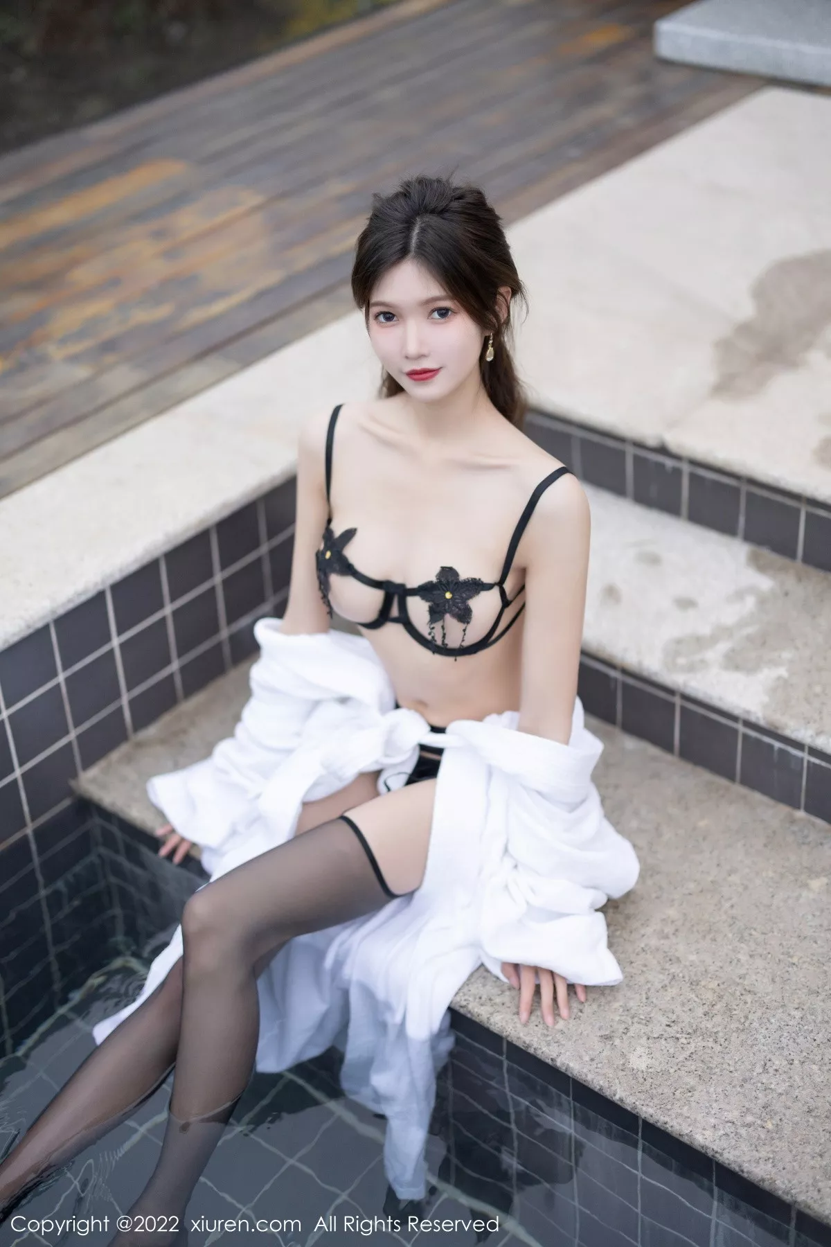 秀人集.com_[XiuRen秀人网]No.6063_模特程程程-海南岛旅拍性感黑色情趣内衣秀苗条身姿迷人写真82P