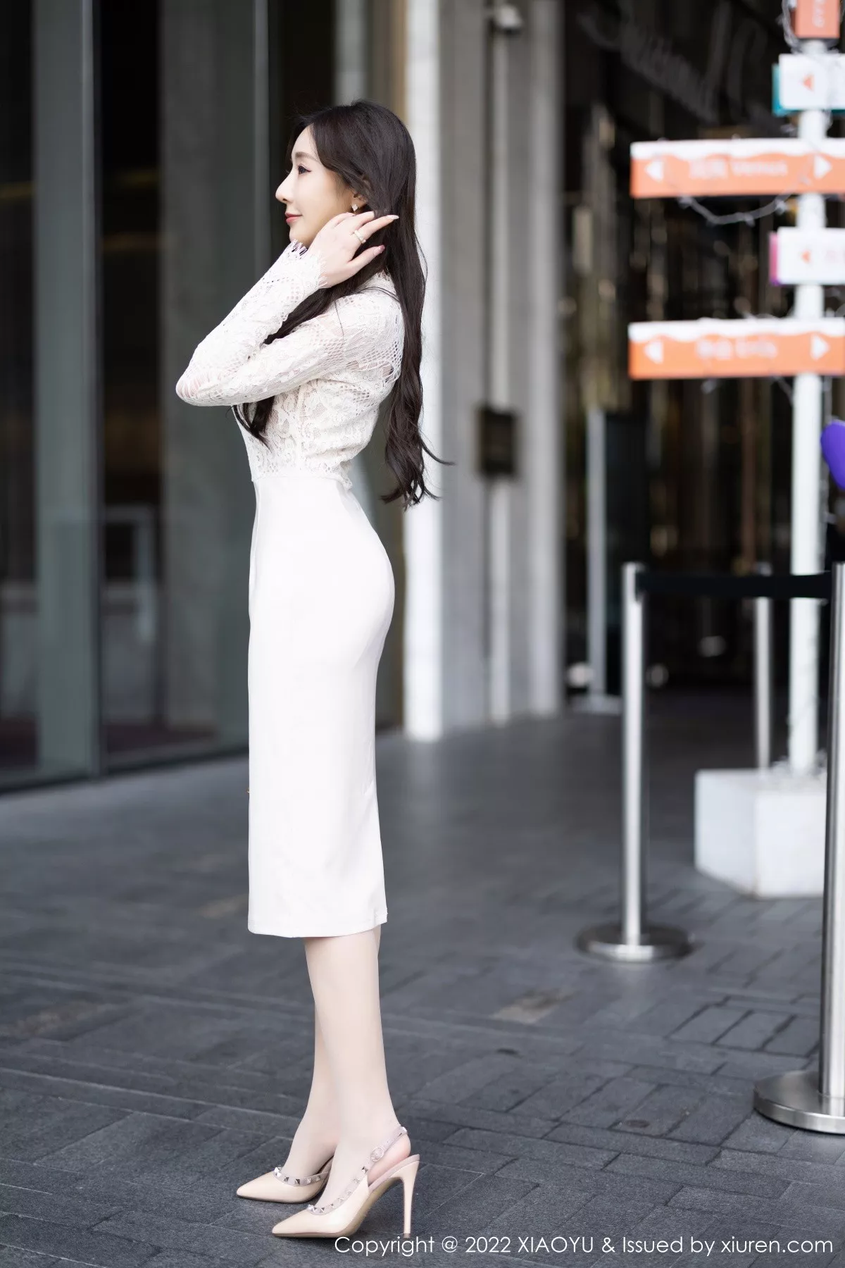 秀人集.com_[XiaoYu画语界]Vol.936_女神王馨瑶yanni都市丽人装扮性感紫色内衣配开档肉丝诱惑写真73P