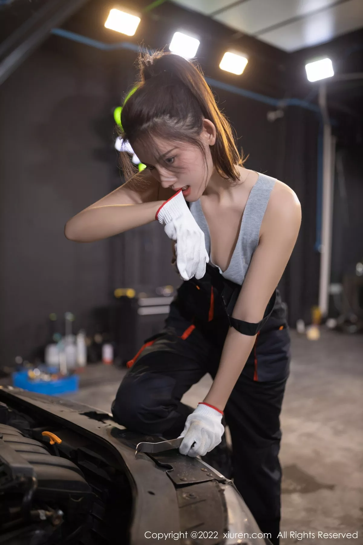 秀人集.com_[XiuRen秀人网]No.6072_模特就是阿朱啊洗车场景性感黑色服饰秀绝美身姿惹火诱惑写真90P