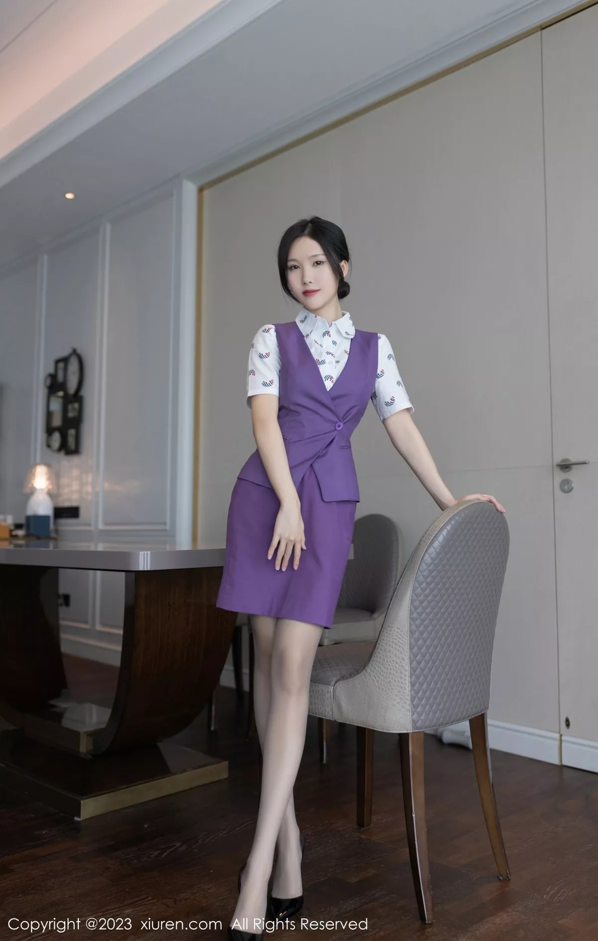 秀人集.com_[XiuRen秀人网]No.6084_模特利世脱空姐制服露紫色内衣配超薄黑丝秀曼妙身姿诱惑写真78P