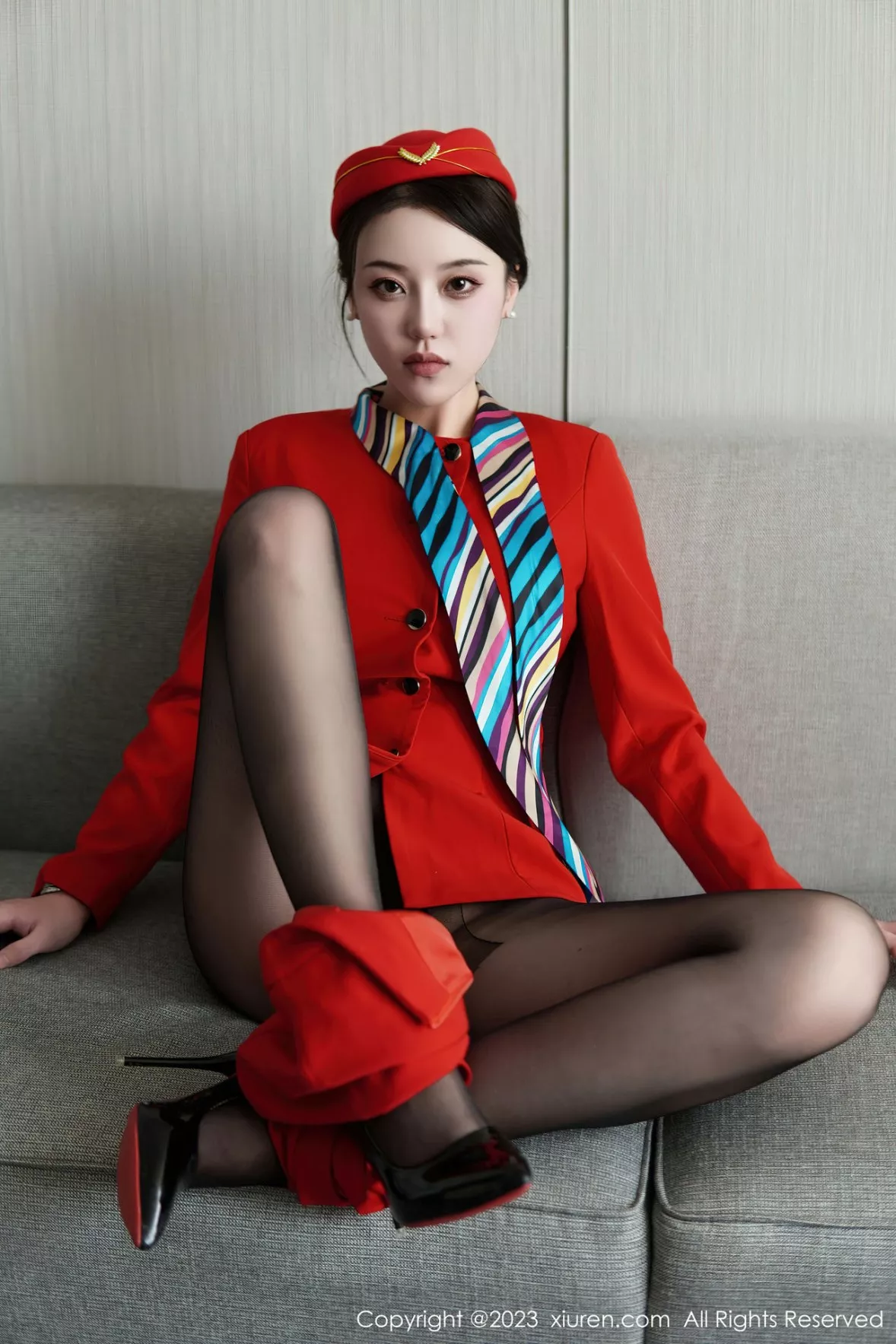 秀人集.com_[XiuRen秀人网]No.6088_模特米娜MnaL私房脱性感空姐制服露黑色蕾丝内衣撩人诱惑写真72P