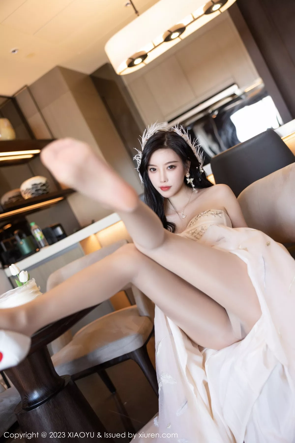 秀人集.com_[XiaoYu画语界]Vol.941_女神杨晨晨Yome生日主题脱连衣长裙露火辣身材极致诱惑写真120P