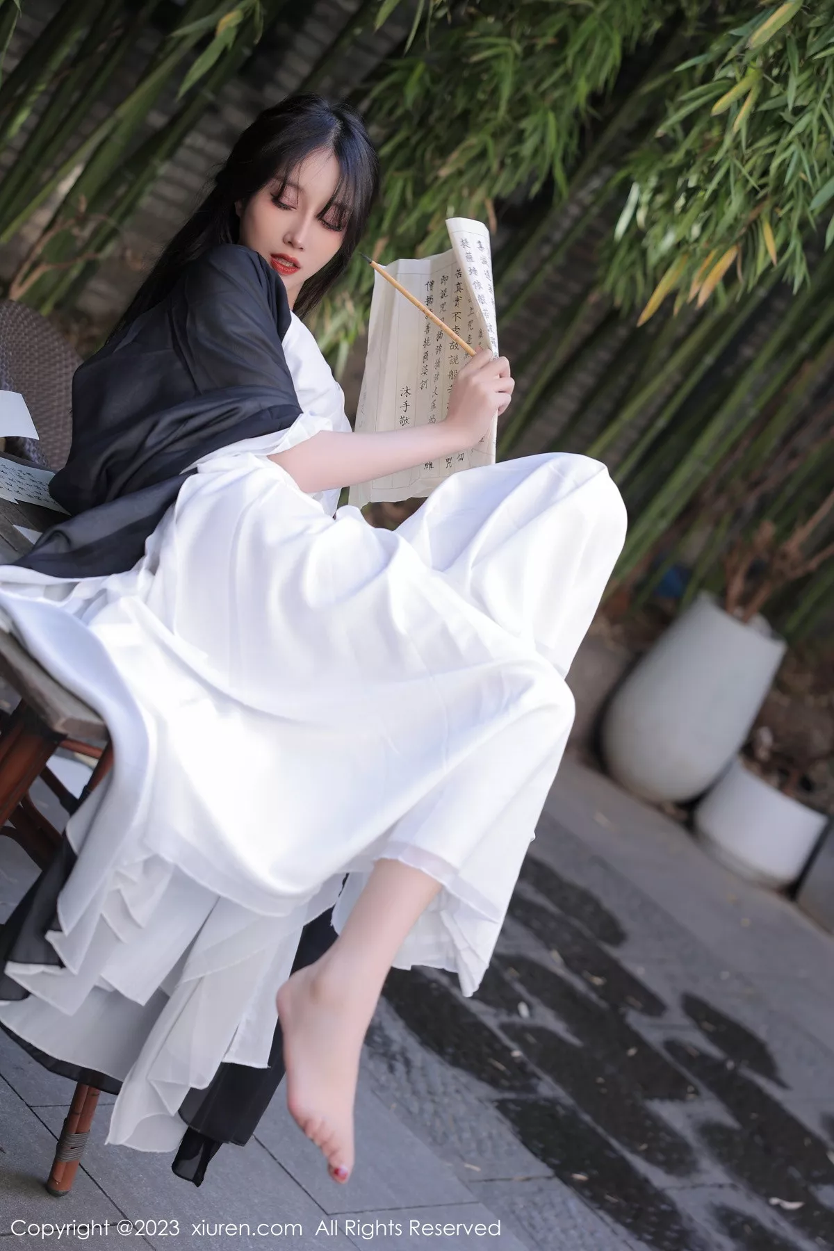 秀人集.com_[XiuRen秀人网]No.6094_模特玥儿玥er海南旅拍脱白色古装服饰露性感内衣撩人诱惑写真55P