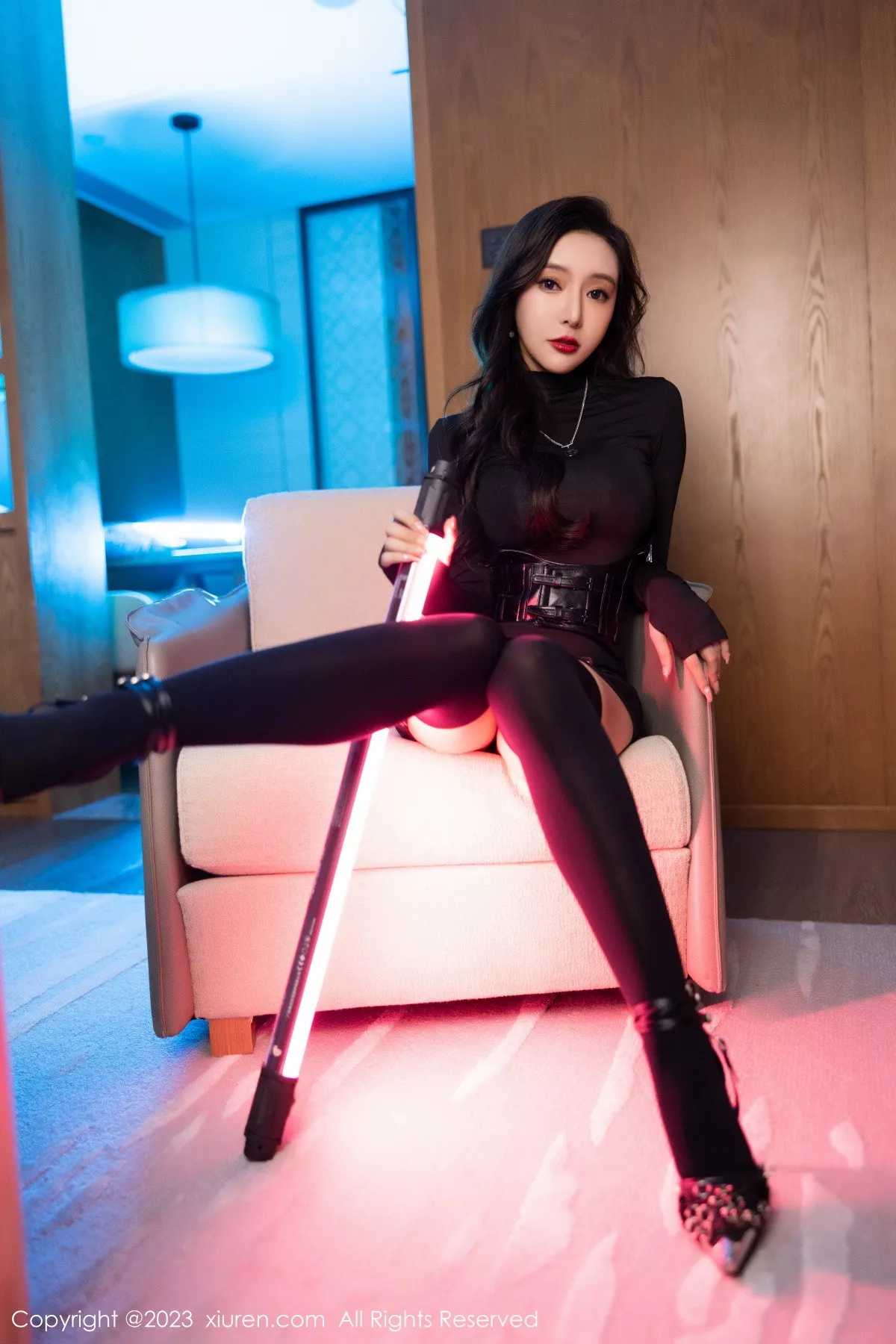 秀人集.com_[XiuRen秀人网]No.6099_女神王馨瑶yanni黑色紧身服饰露暗红色蕾丝内衣完美诱惑写真77P