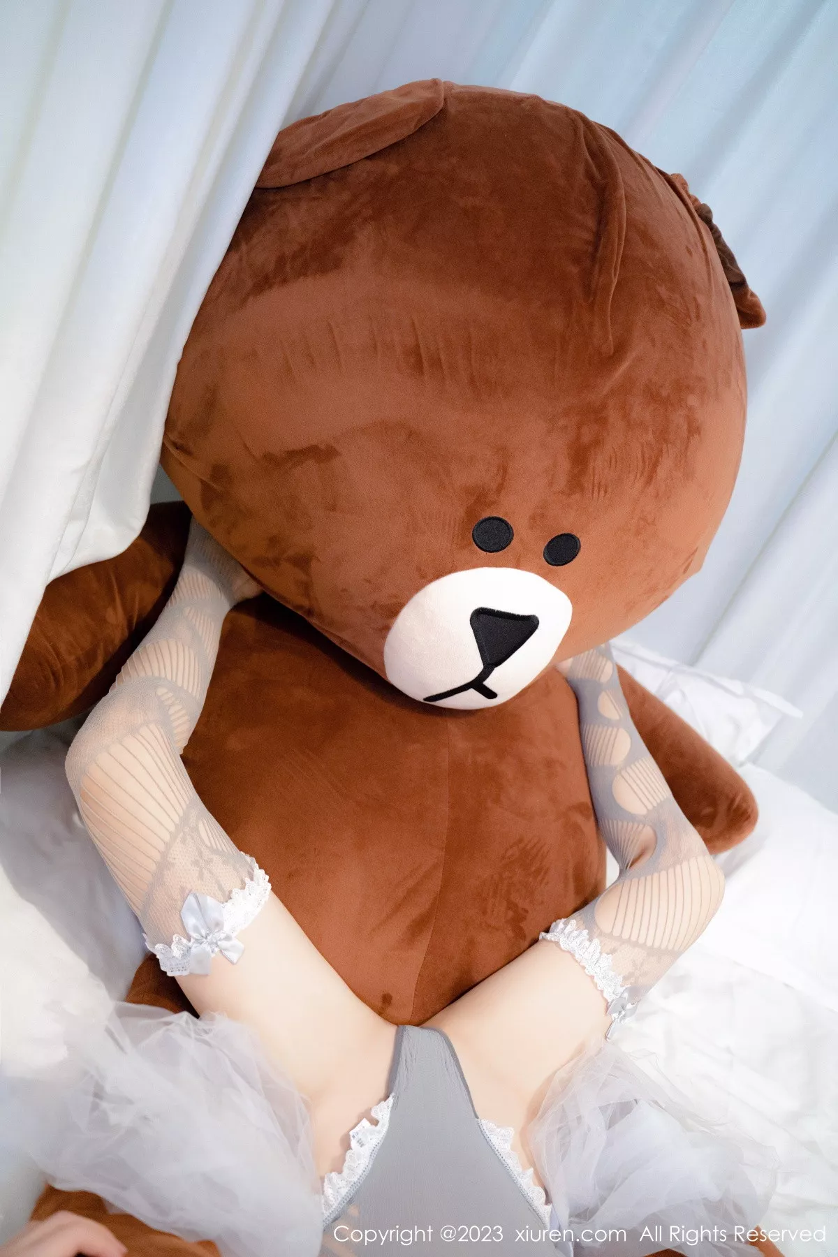 秀人集.com_[XiuRen秀人网]No.6109_模特婠婠么性感灰色轻透连体衣配灰色丝袜秀曼妙身姿诱惑写真72P